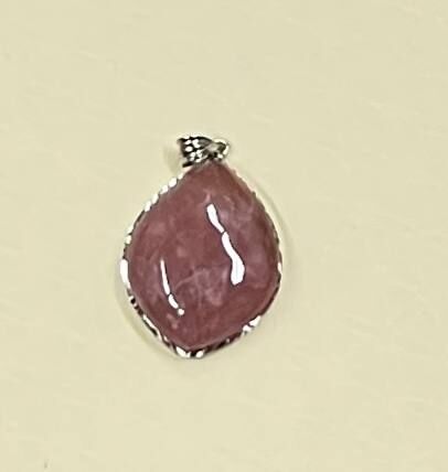 [S] GEMZ & CO MXJ MADAGASCAR ROSE QUARTZ PENDANT WITH SILVER CASING, C39 (C39)