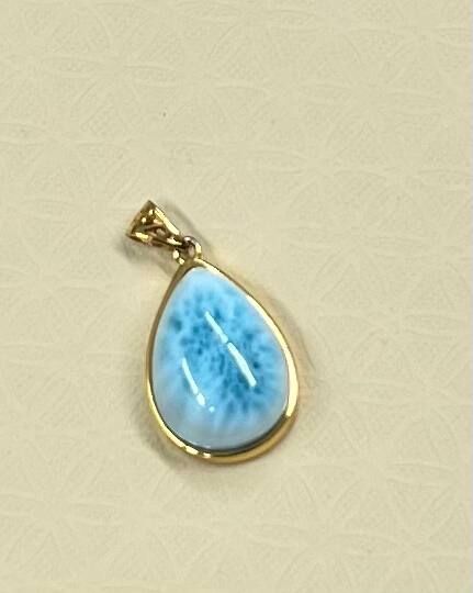 [S] GEMZ & CO MXJ GOOD GRADE LARIMAR TEARDROP PENDANT WITH GOLD CASING, C41 (C41)