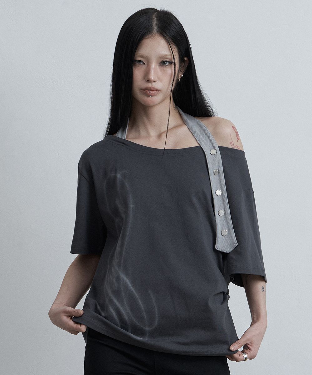 AS YOU ARE 綁帶掛脖露肩短版上衣 木炭灰 AS26SMTOP06CH