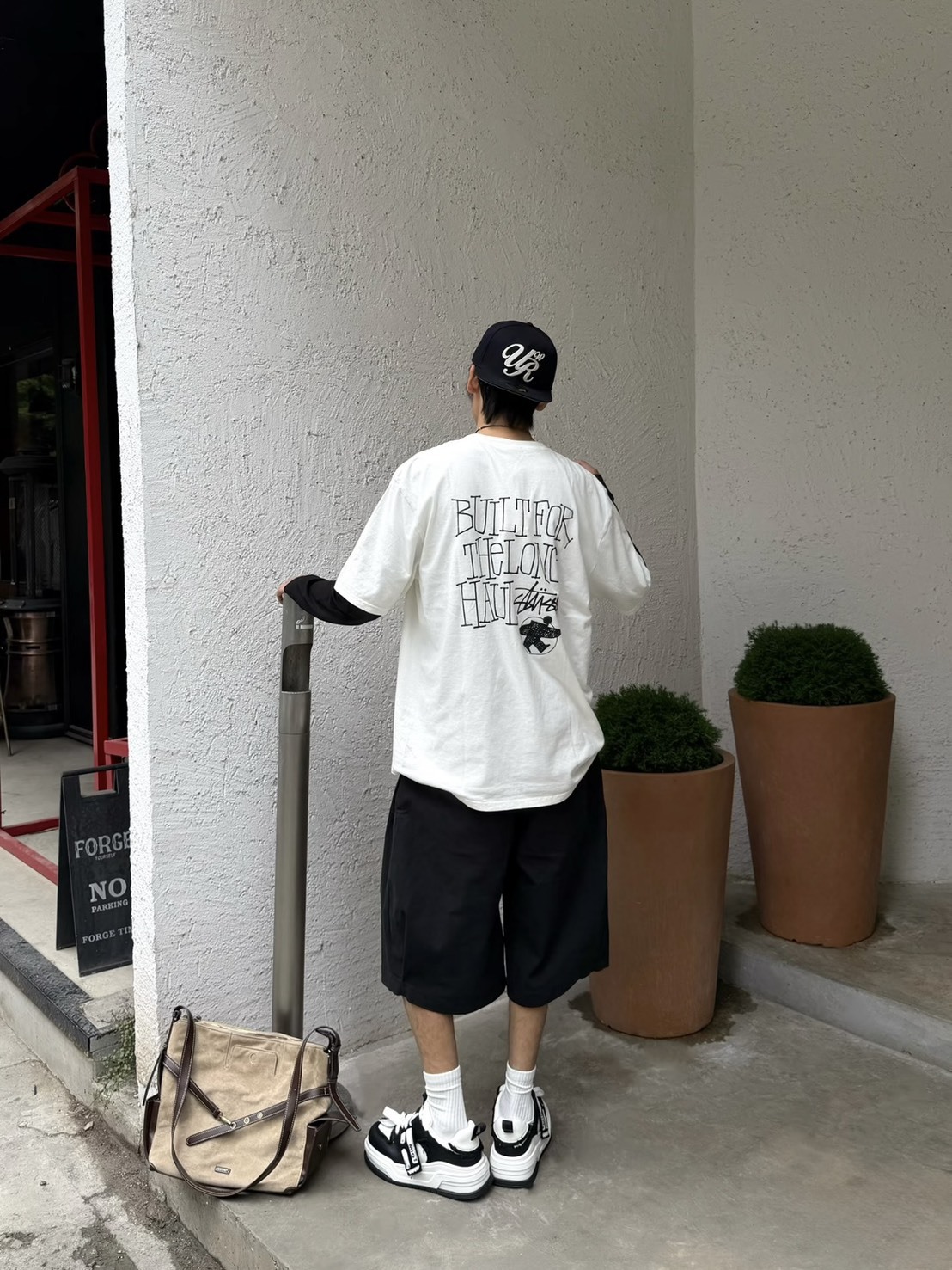 <快速出貨>STUSSY LONG HAUL TEE PIGMENT DYED 衝浪 LOGO 短T