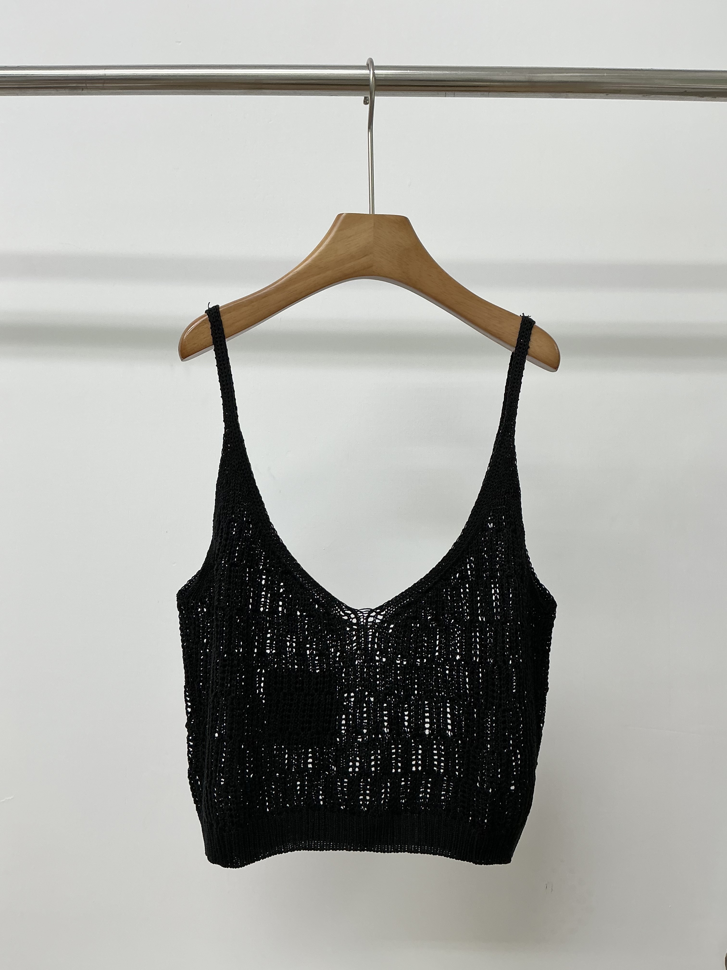 W00179針織鏤空外搭背心