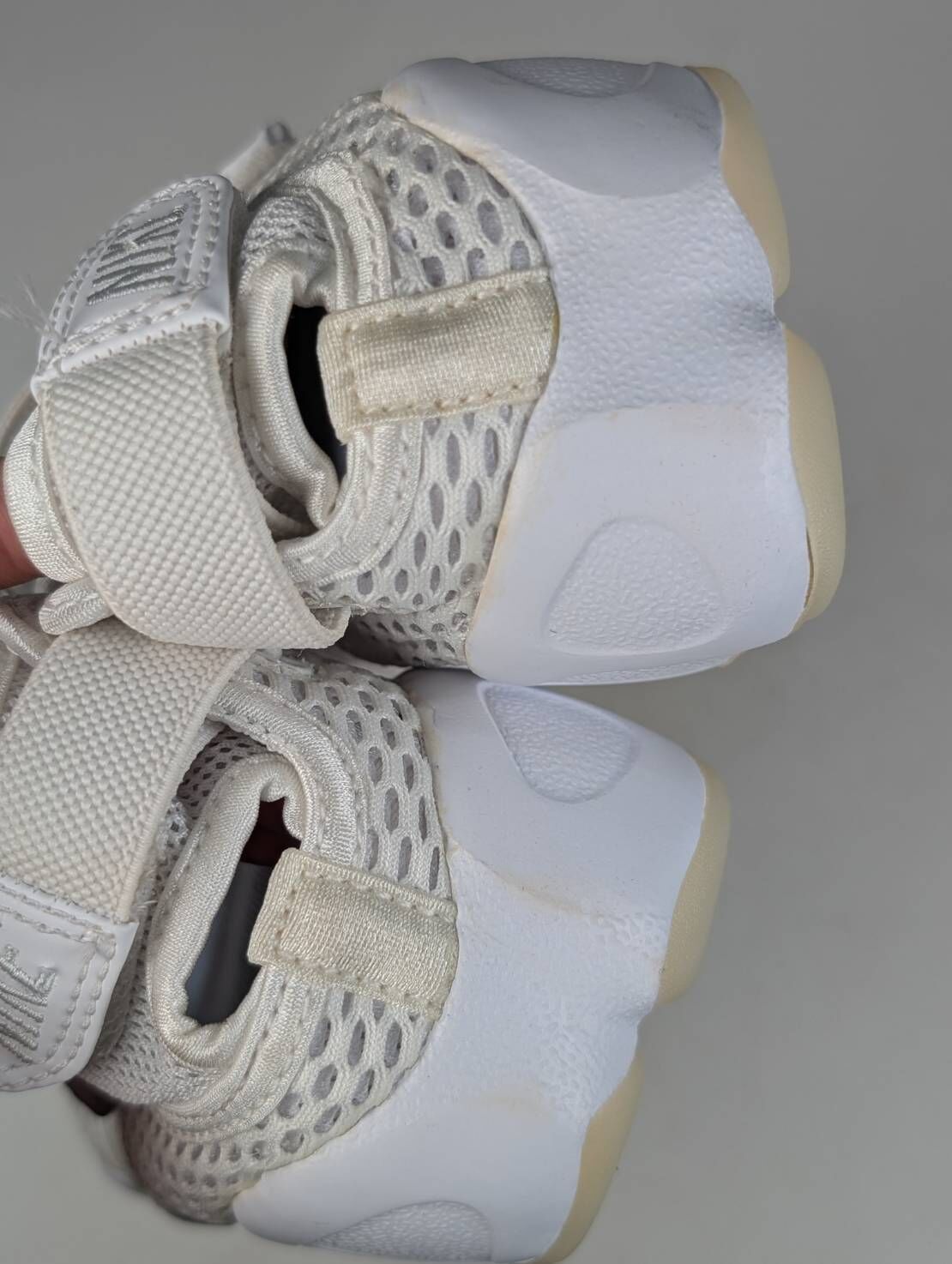 微瑕疵-左右腳鞋面鞋底泛黃 848386-100 W6 W NIKE AIR RIFT BR 忍者鞋 白色