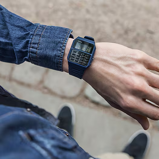 【CASIO 卡西歐】CA-53WF 獨特科技感 兩地時間 計算器 回到未來 絕命毒師 經典復古 手錶