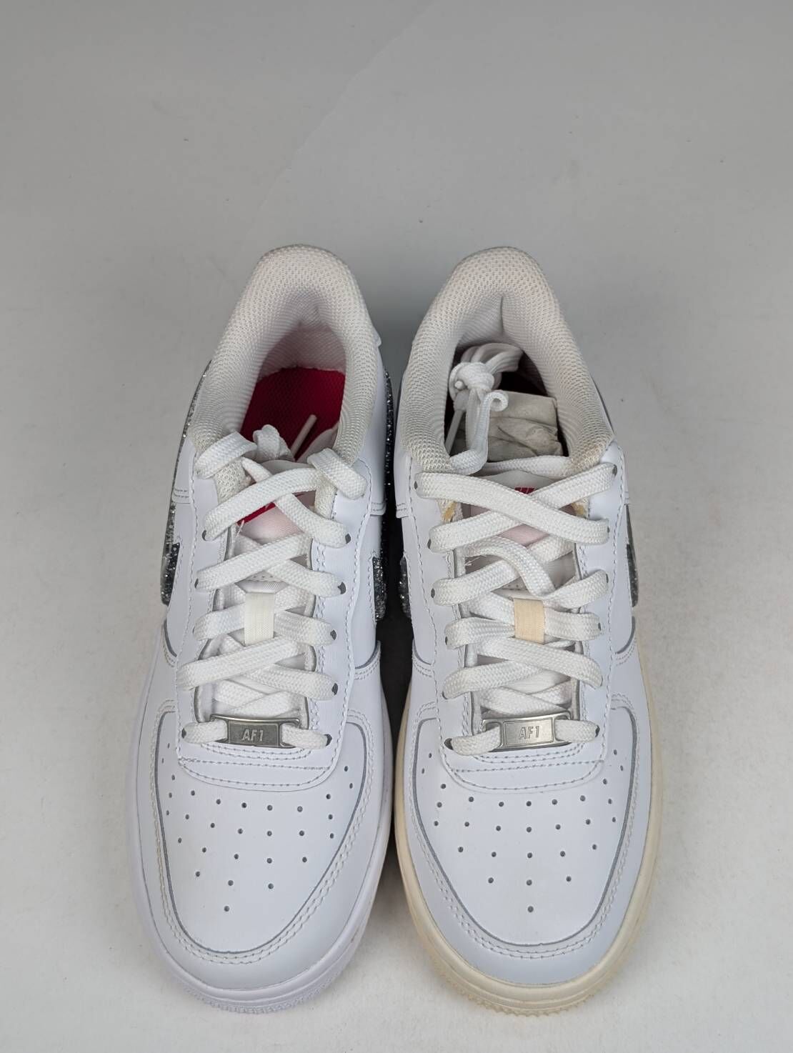微瑕疵-右腳外側微泛黃左腳鞋底中底鞋面泛黃 DC9651-100 4.5Y Nike Air Force 1 LV8 GS '' Silver '' 銀勾 全白 女款