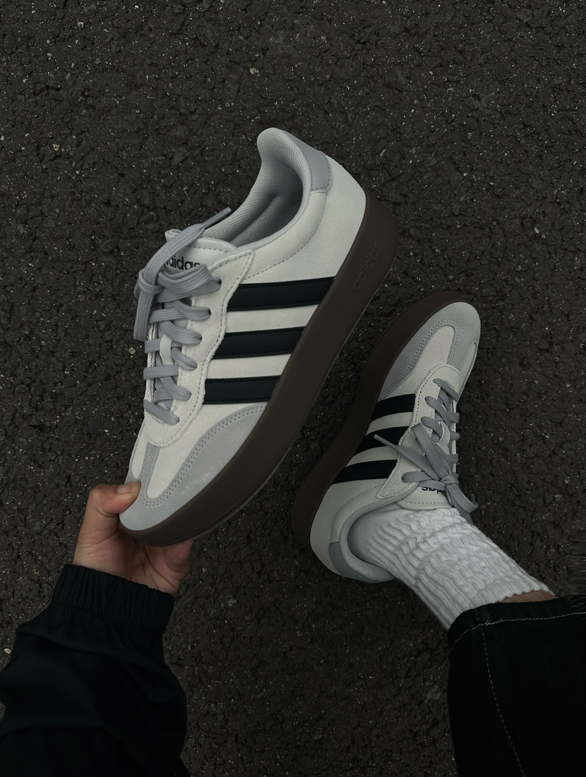 本週限時接單!! Adidas BARREDA 燕麥灰 灰白色 麂皮 焦糖底 復古 德訓鞋 版鞋 JQ4234/預購