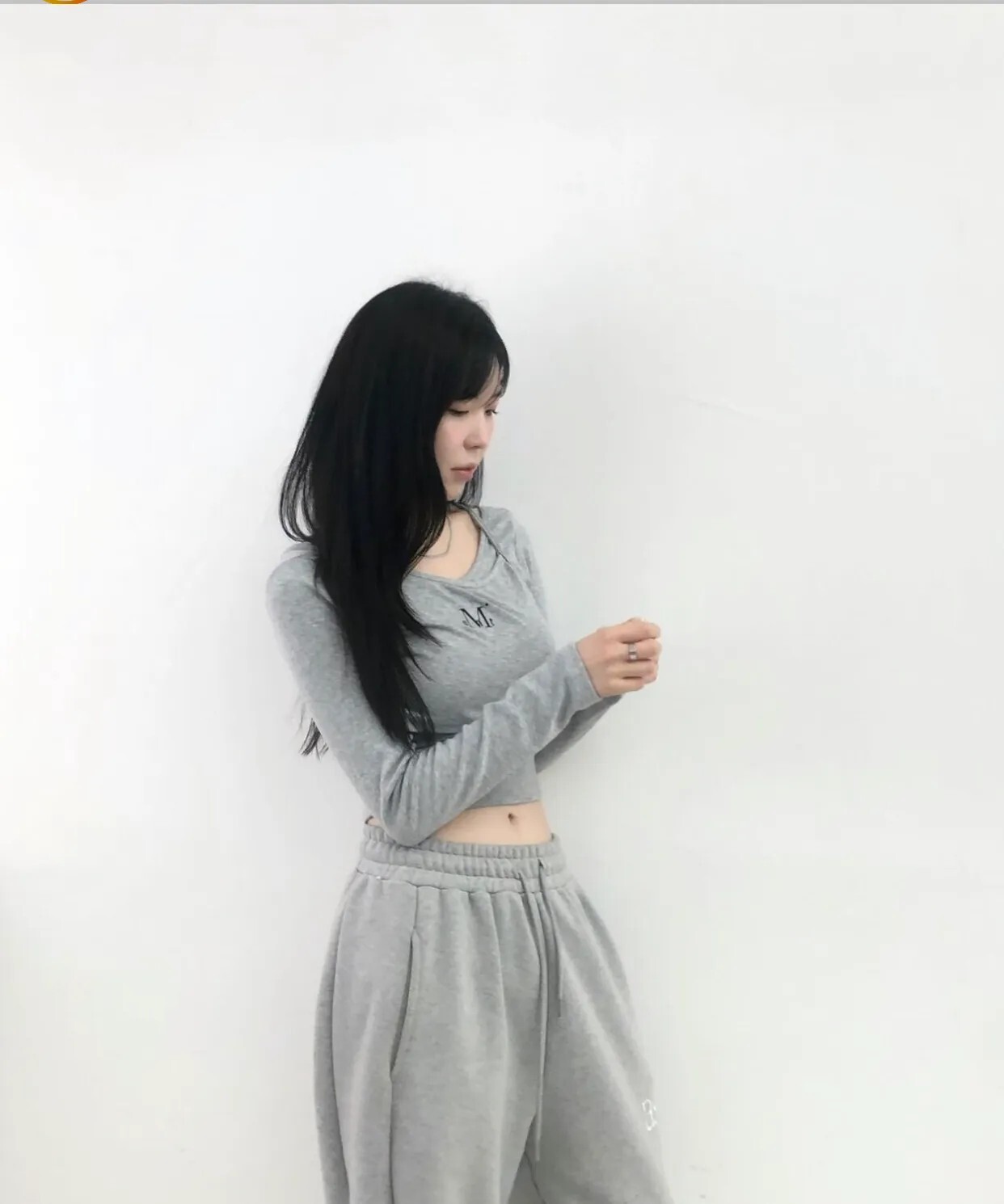 【OWN】Mucent 長袖 上衣 不規則 兩件式 疊穿 彈性 修身 單一尺寸 女款 黑色 白色 深藍 咖啡色 P00000MX