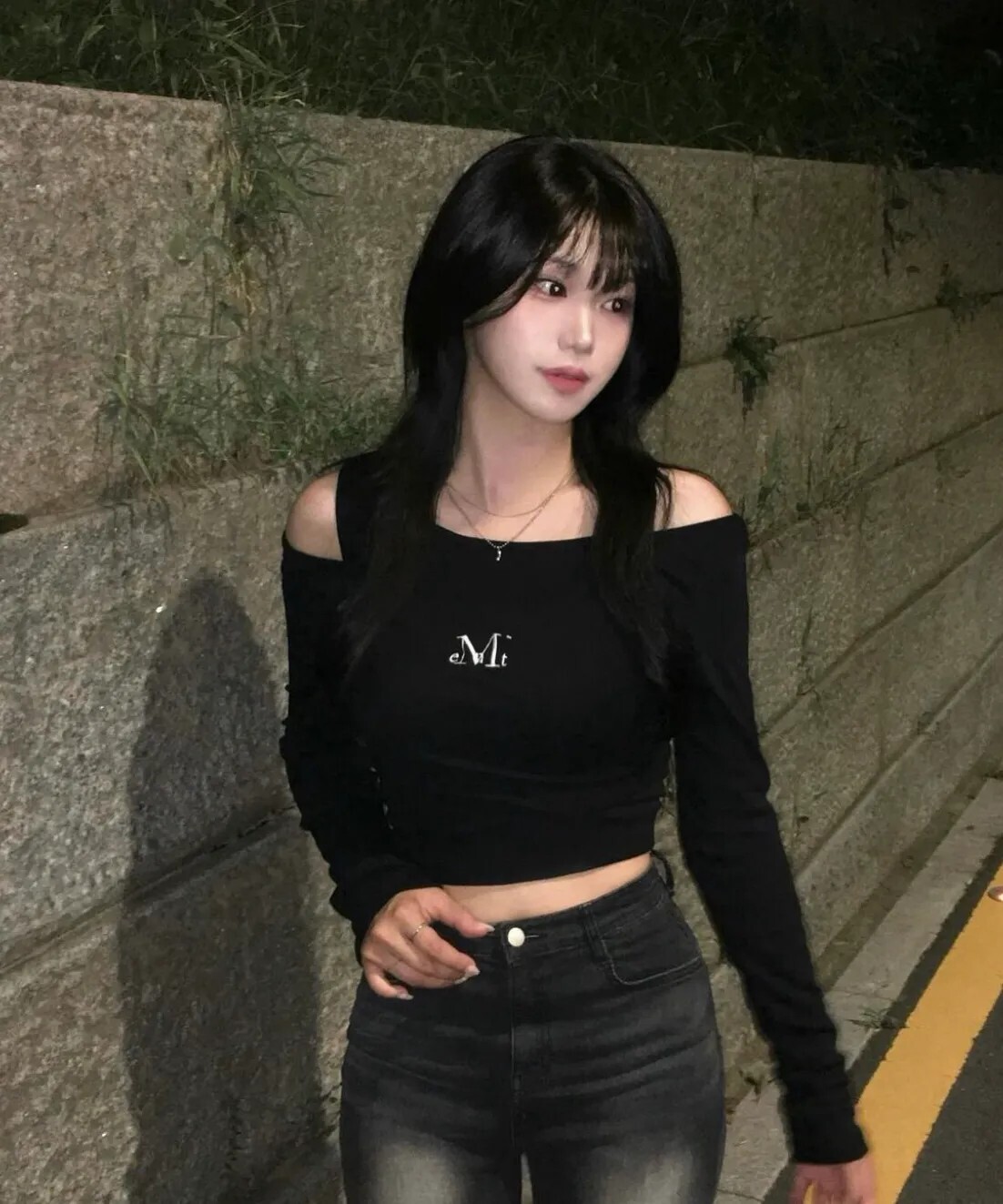 【OWN】Mucent 長袖 上衣 不規則 兩件式 疊穿 彈性 修身 單一尺寸 女款 黑色 白色 深藍 咖啡色 P00000MX