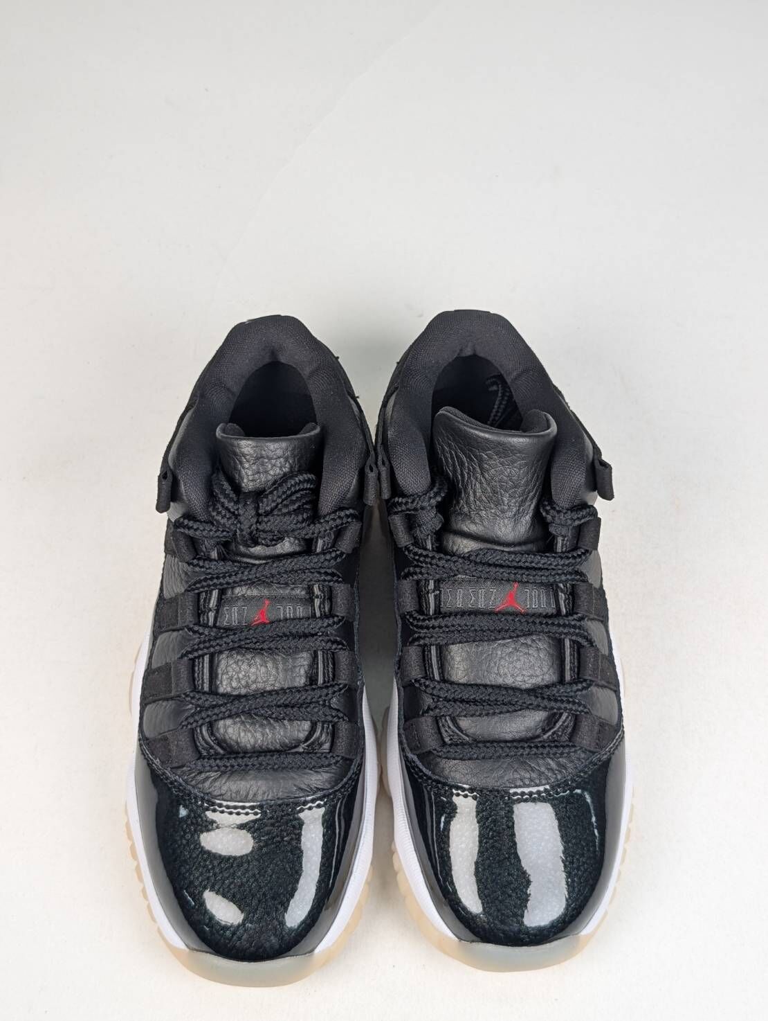 微瑕疵-左右腳鞋底泛黃左腳內標黑 528896-001 3.5Y Air Jordan 11 Low GS " 72-10 " 經典 籃球鞋 女款