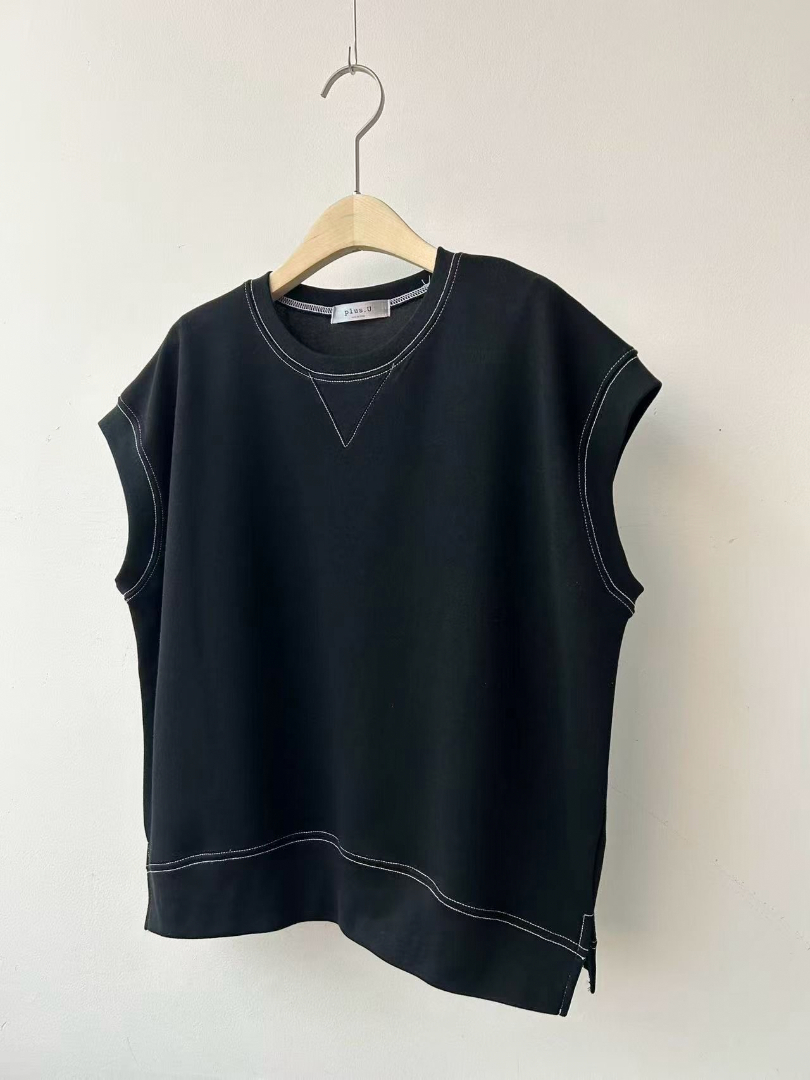 簡約優雅的百搭素T