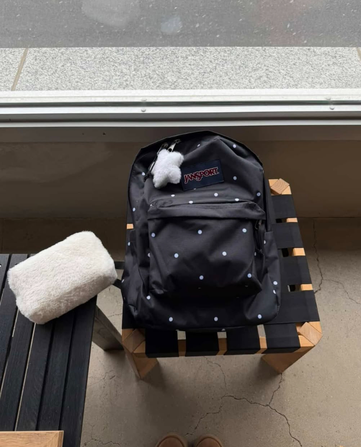 韓國🇰🇷連線 Jansport Superbreak 波點後背包 黑色 外出 (任買兩件711免運)/預購