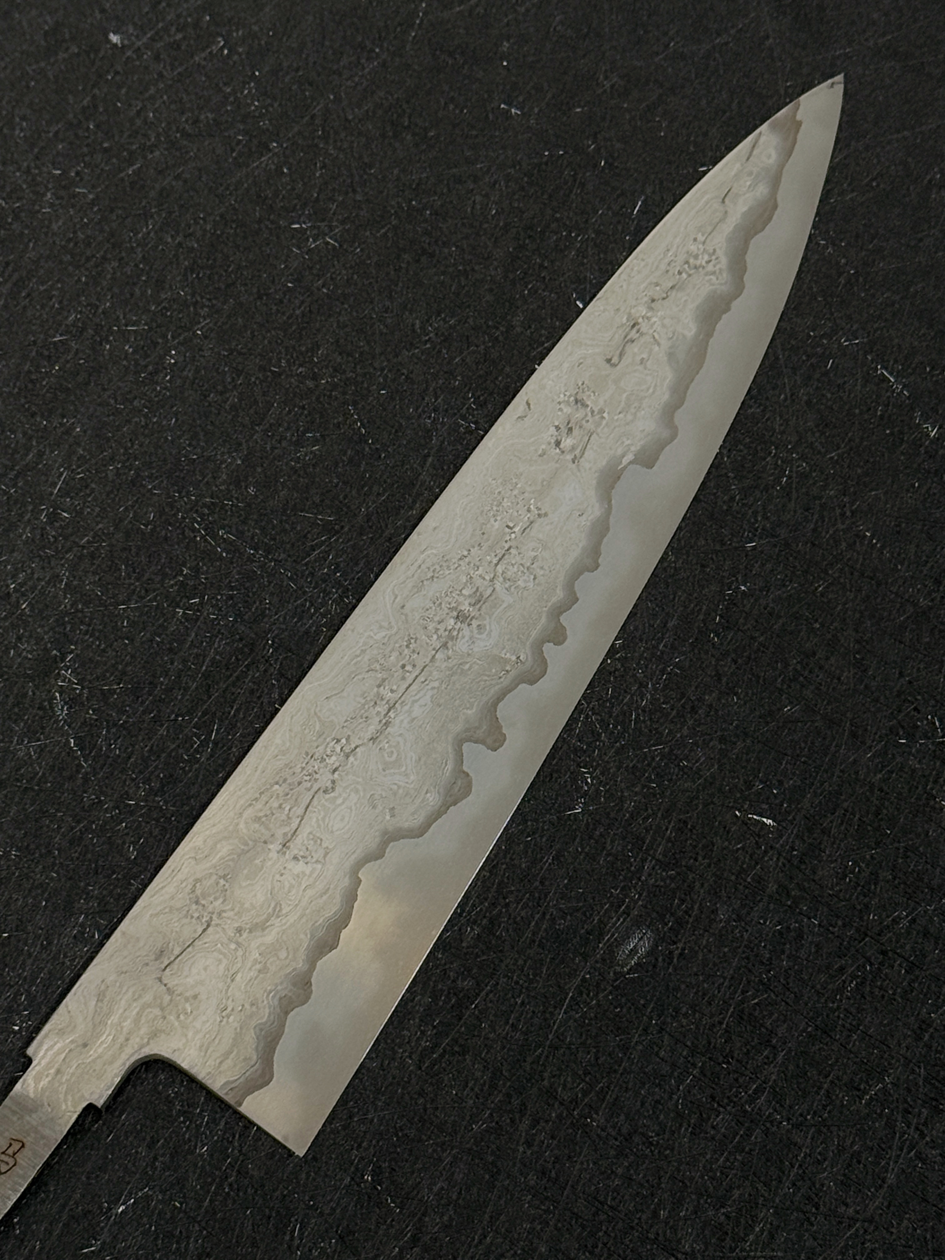 Xinguo x Makaida Blue2 Wrought Iron Damascus Gyuto
