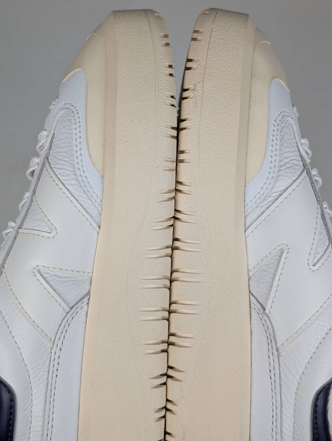 微瑕疵-左右腳中底泛黃內側色差鞋盒破損 CT302LC M6 New Balance CT302 White NB 厚底 復古鞋 白紫 女款