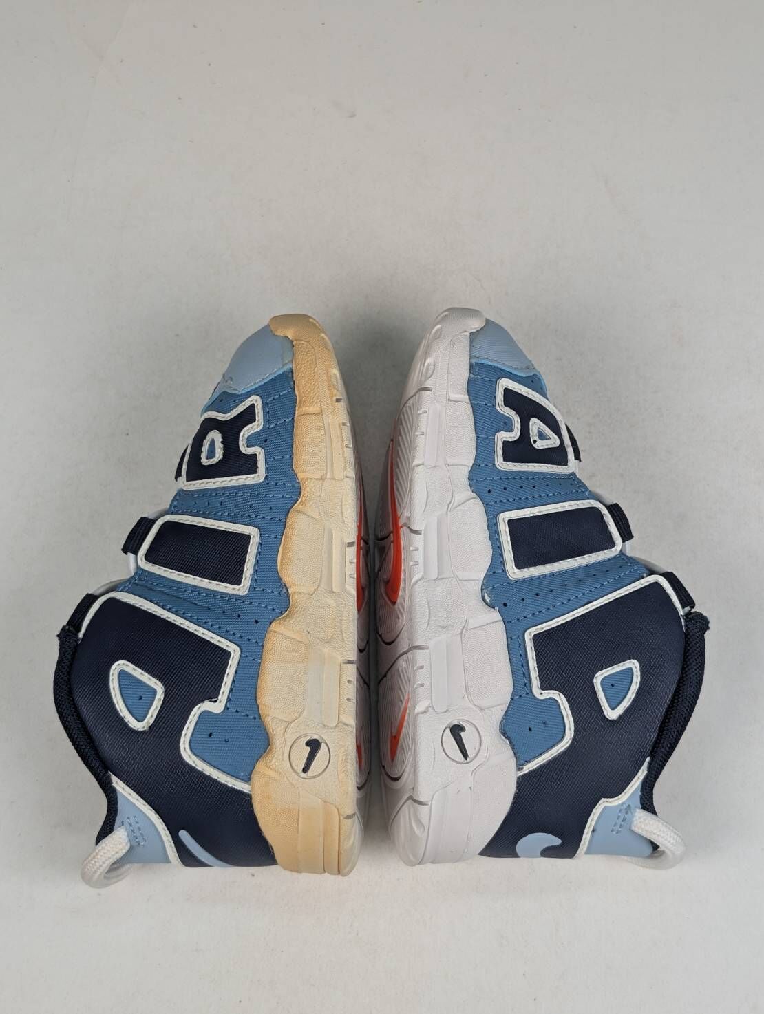 微瑕疵-左腳鞋底中底泛黃 CK0825-404 8C  Air More Uptempo BT Denim牛仔鞋面 小童鞋