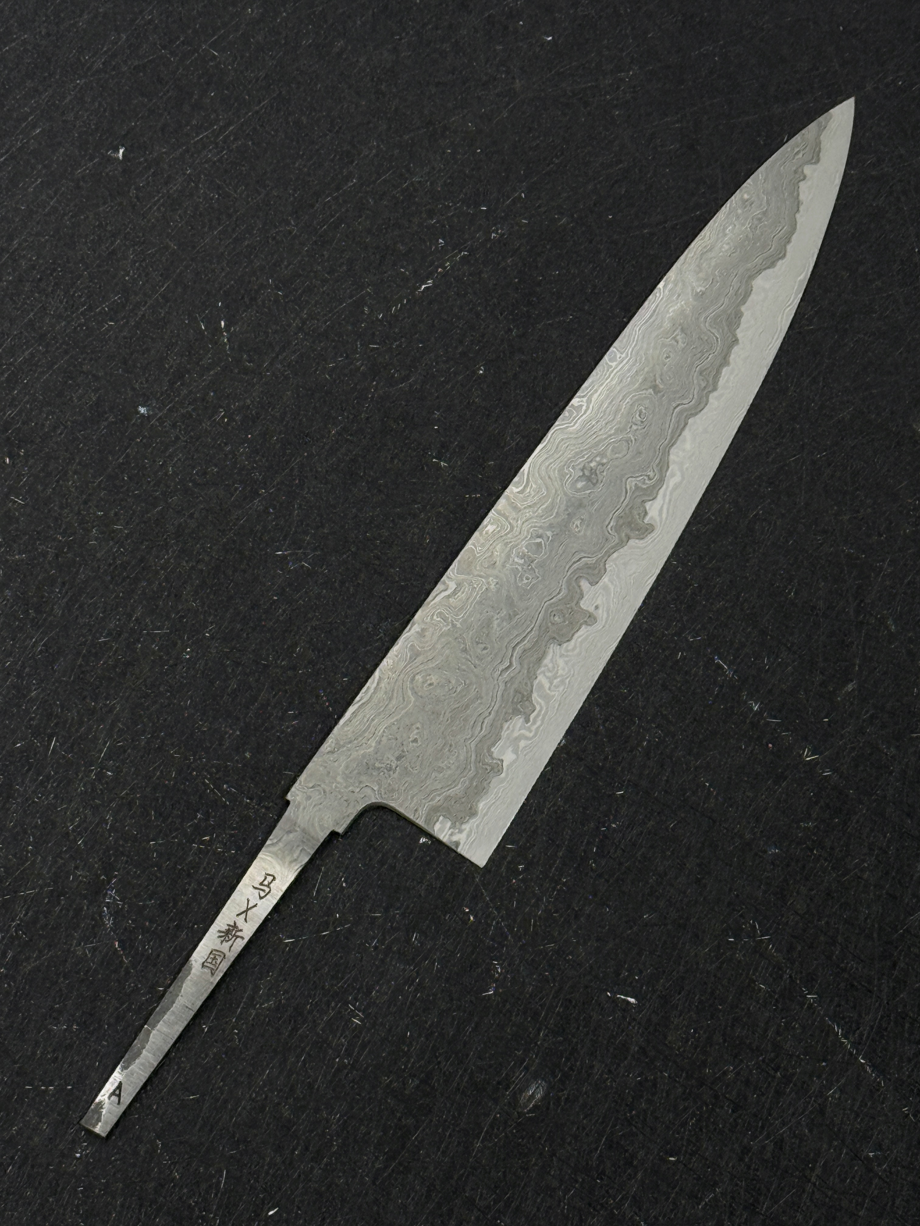 (B) Xinguo x Makaida Blue2 / 52100 Damascus Gyuto