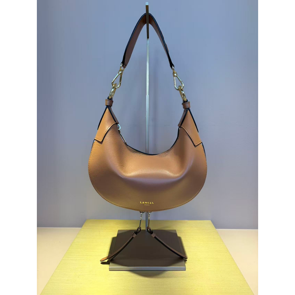 FRA-GGG0428-601 A13113 Origami Camel (A2)