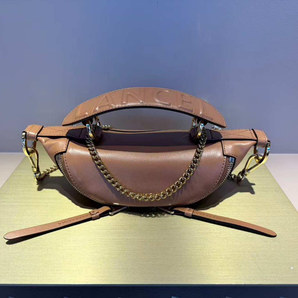 FRA-GGG0428-607 A12526 Origami mini Camel (A8)