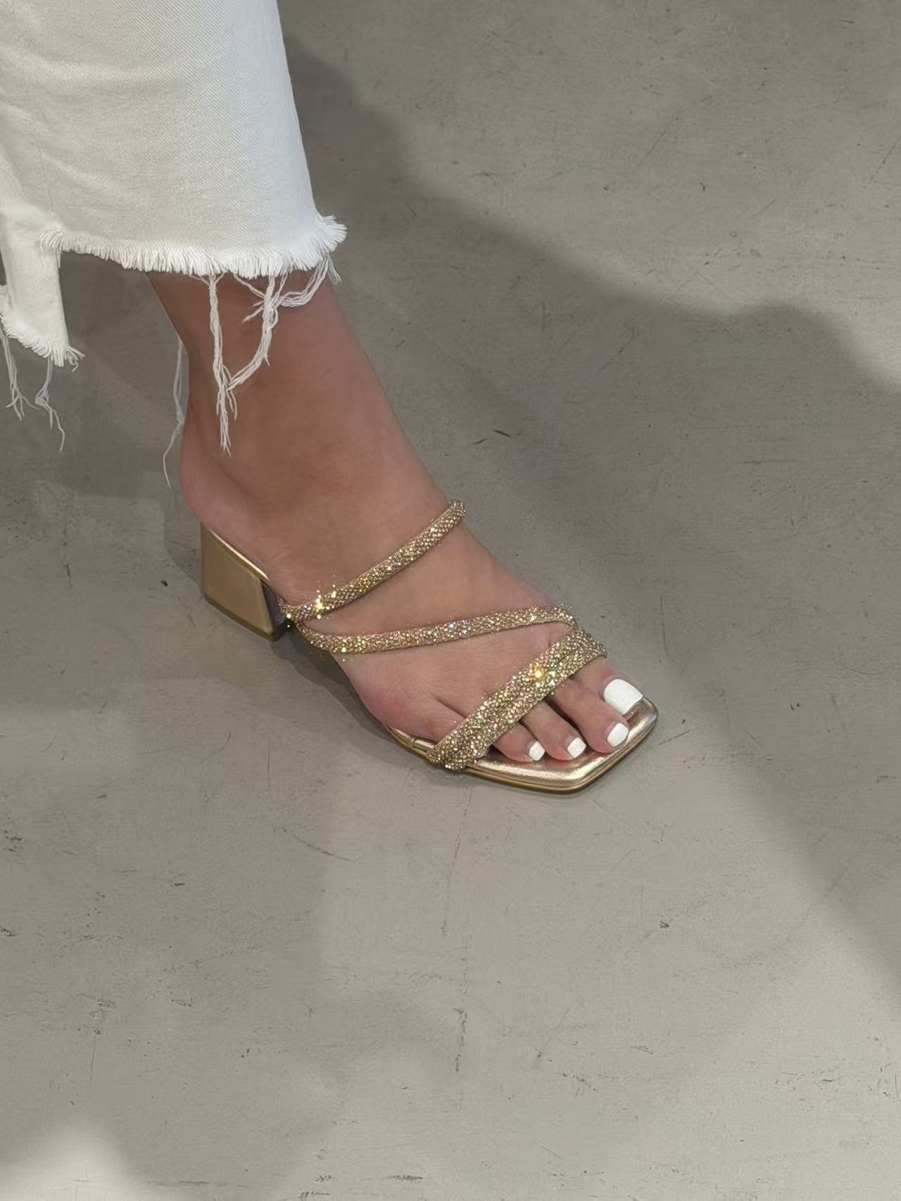 53533/STR/267 NUDE -M