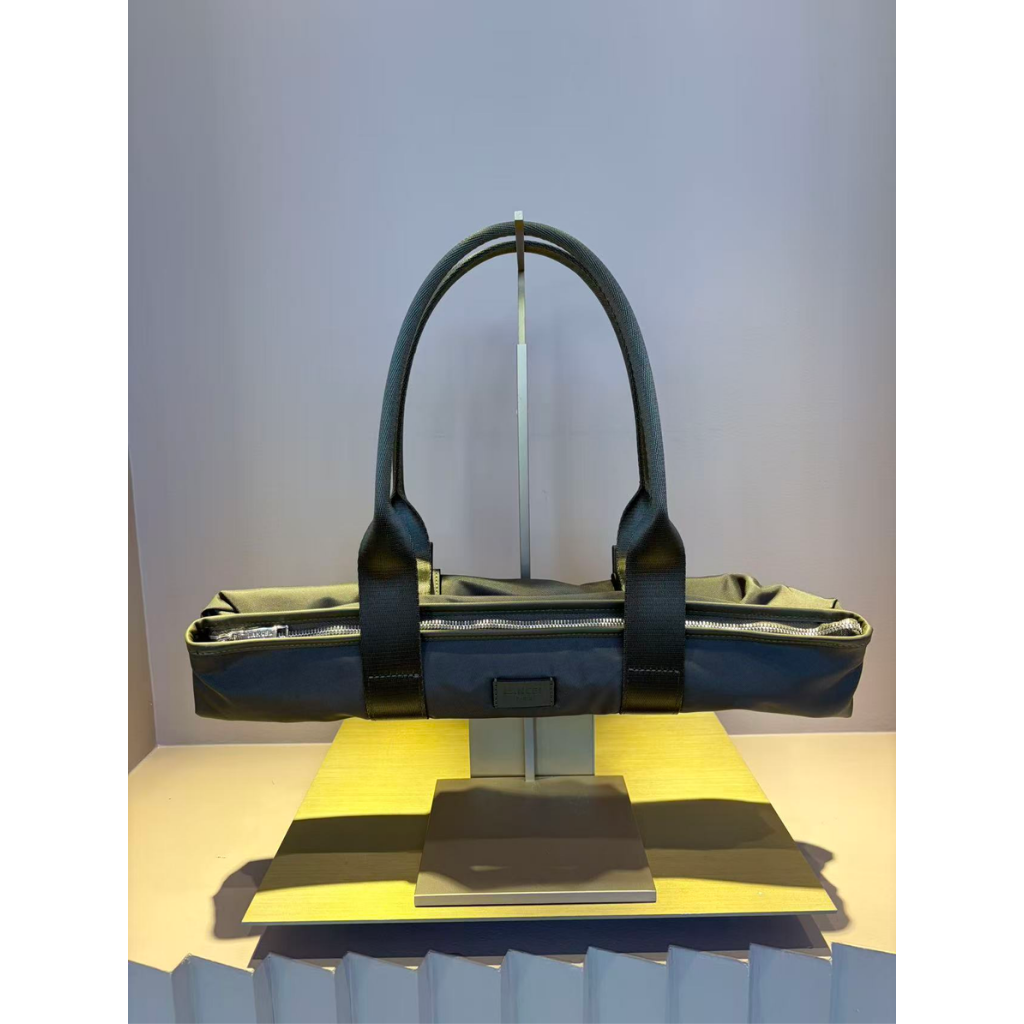 FRA-GGG0428-634 Mistral M A13995 Kaki green (A35)