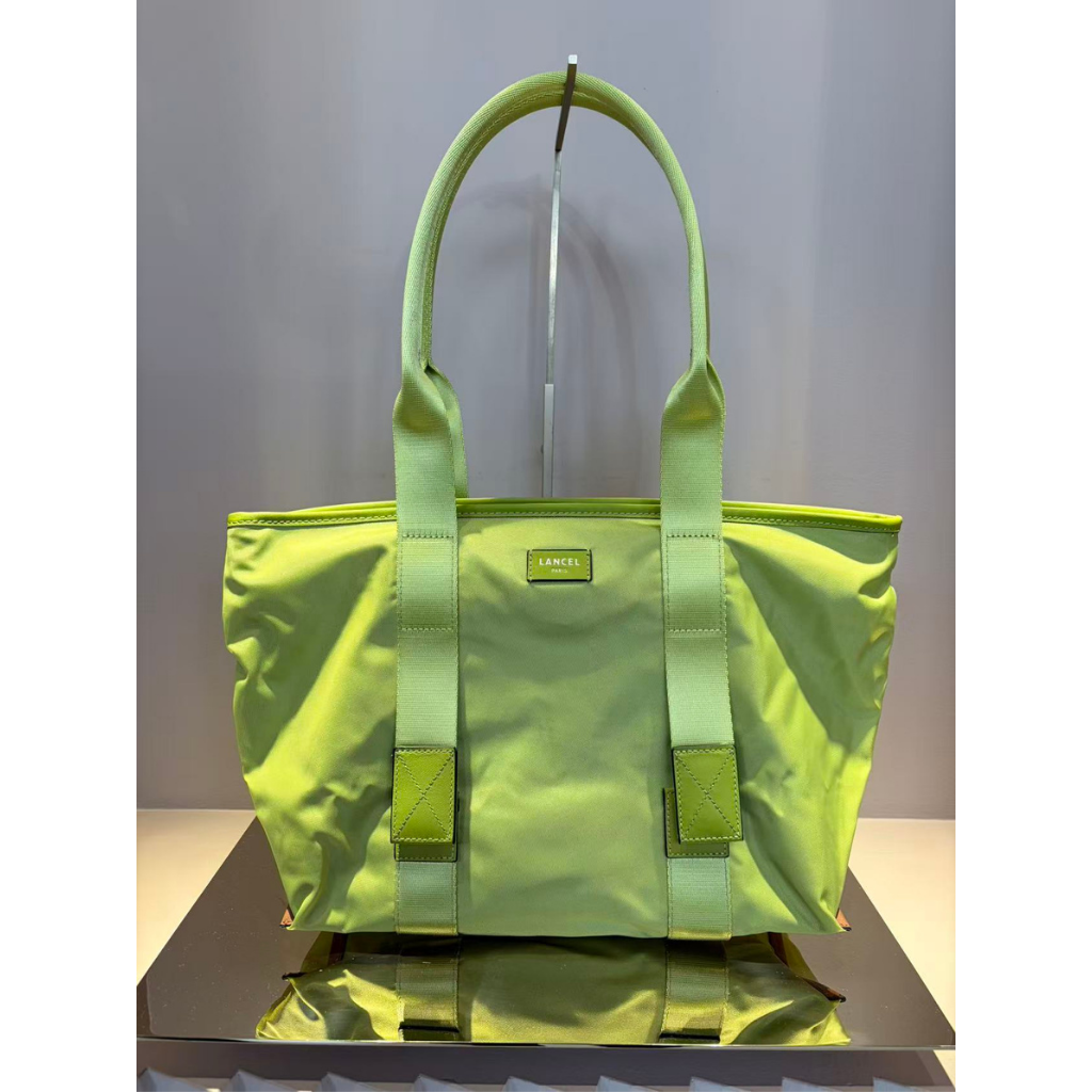 FRA-GGG0428-632 Mistral M A13995 Tropical green (A33)