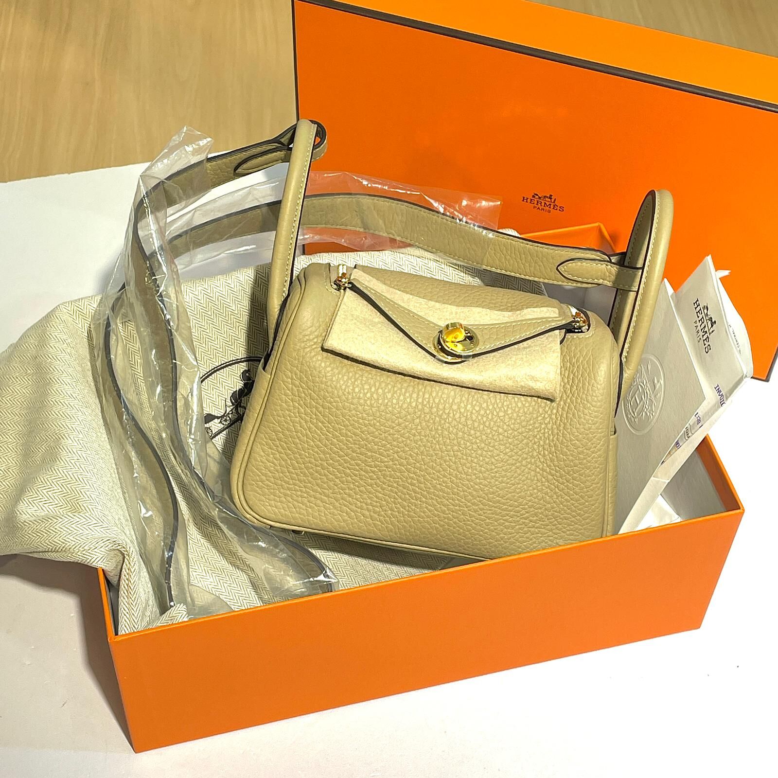 全新HERMES MINI LINDY二代 K刻 S2/TRENCH,風衣灰金扣TC皮 #BRAND NEW #香榭站正品