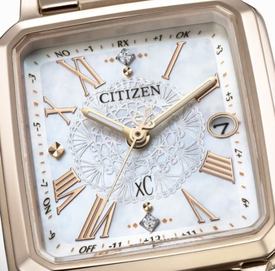 預購款【Citizen 星辰】XC 限量 Eco-Drive光動能 淡粉金 雪花雕花面 超級鈦 手錶 ES9506-54N