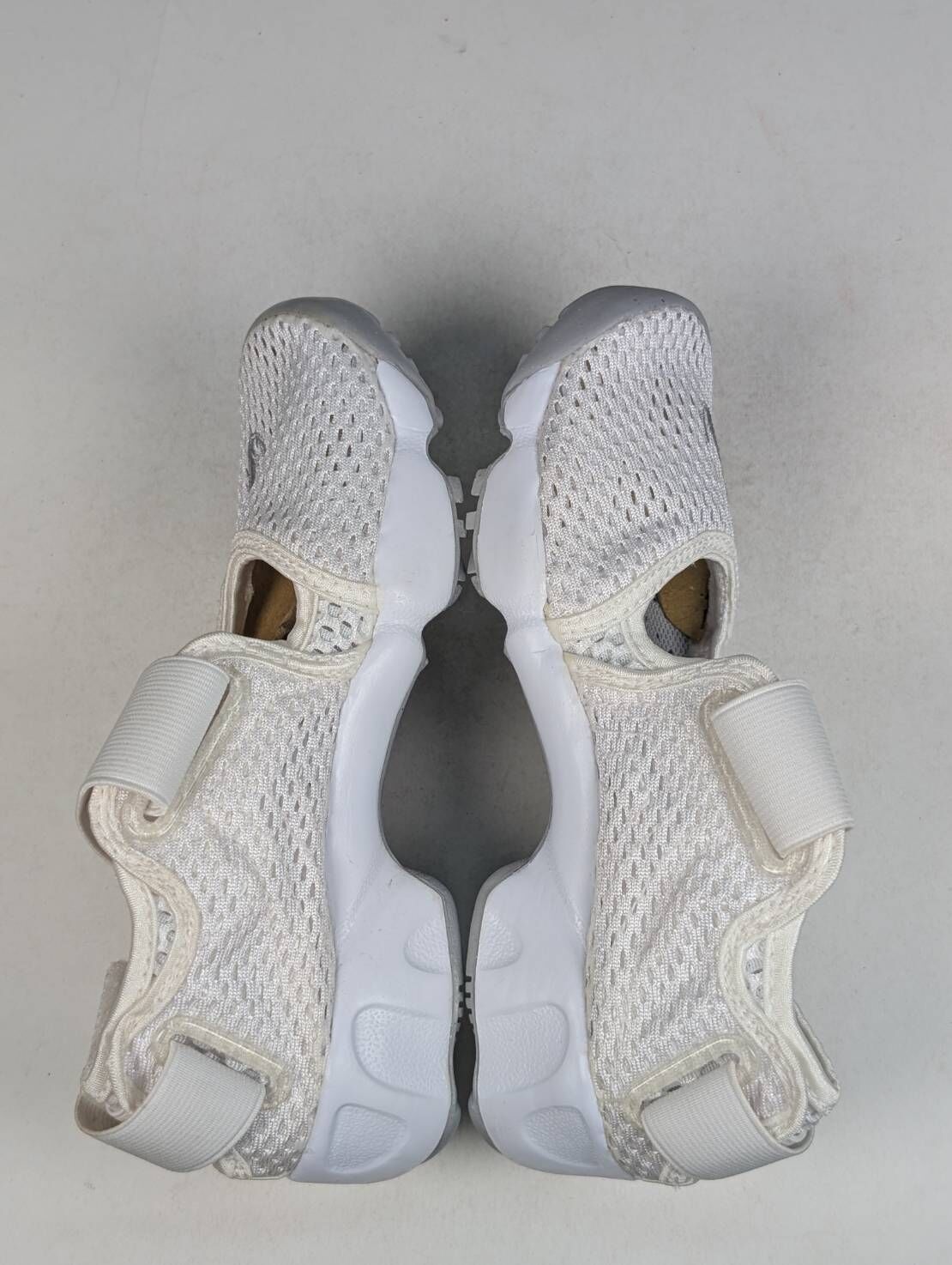 微瑕疵-左右鞋面後跟泛黃 322359-111 2Y NIKE AIR RIFT GS 女款大童忍者鞋