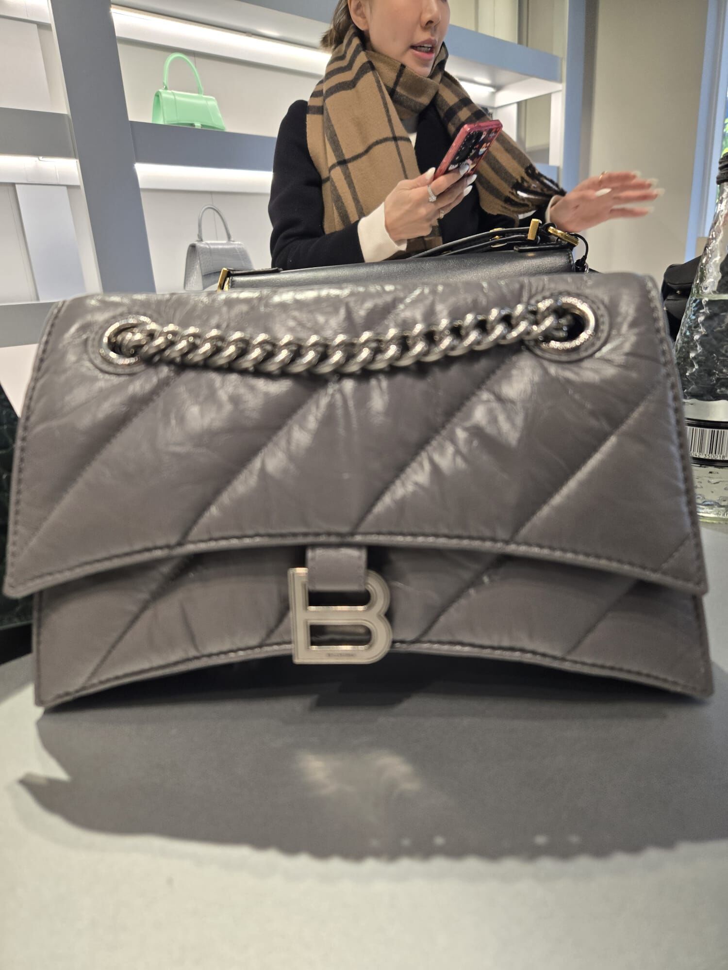 英國代購 -巴黎 世家 Crush Small Chain Bag Quilted（716351210J01404）