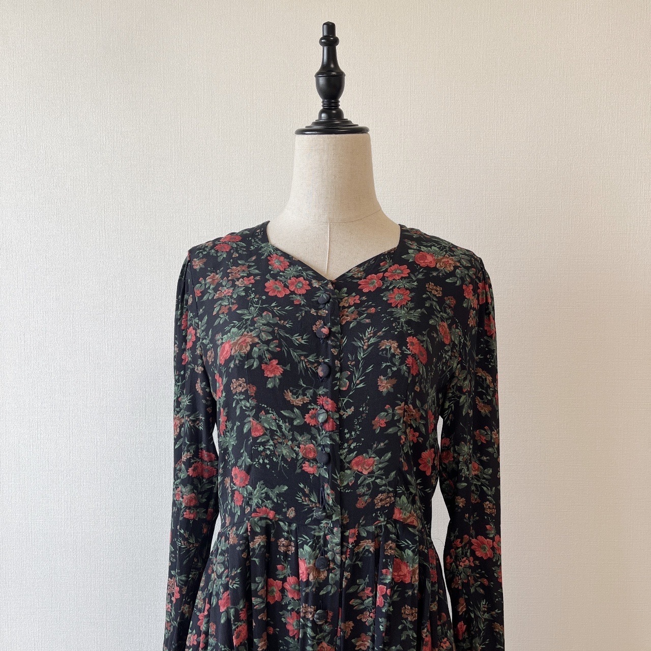 Laura Ashley日本製黑色古著花卉連身裙