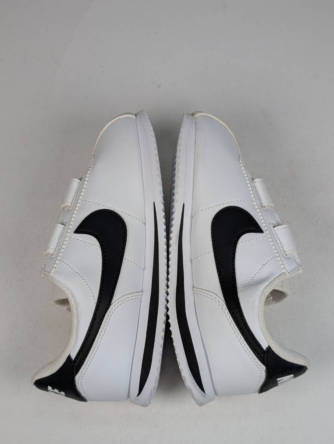 微瑕疵-左右腳鞋面泛黃氧化 904767-102 1Y Nike Cortez Basic SL 中童 阿甘 魔鬼氈