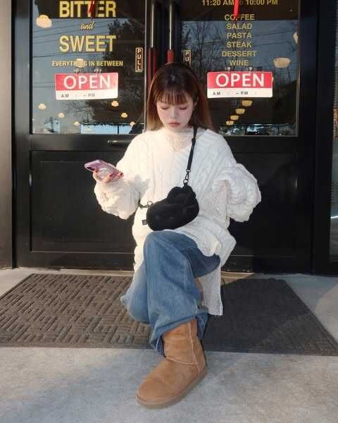 【 5/1收單 】JOSEPH AND STACEY 大頭小側背包 - Hello Kitty 聯名限定版