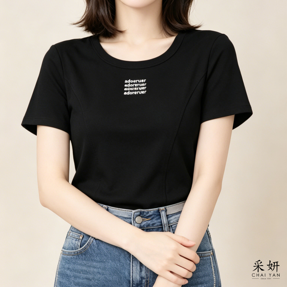 立體字母修身短袖上衣