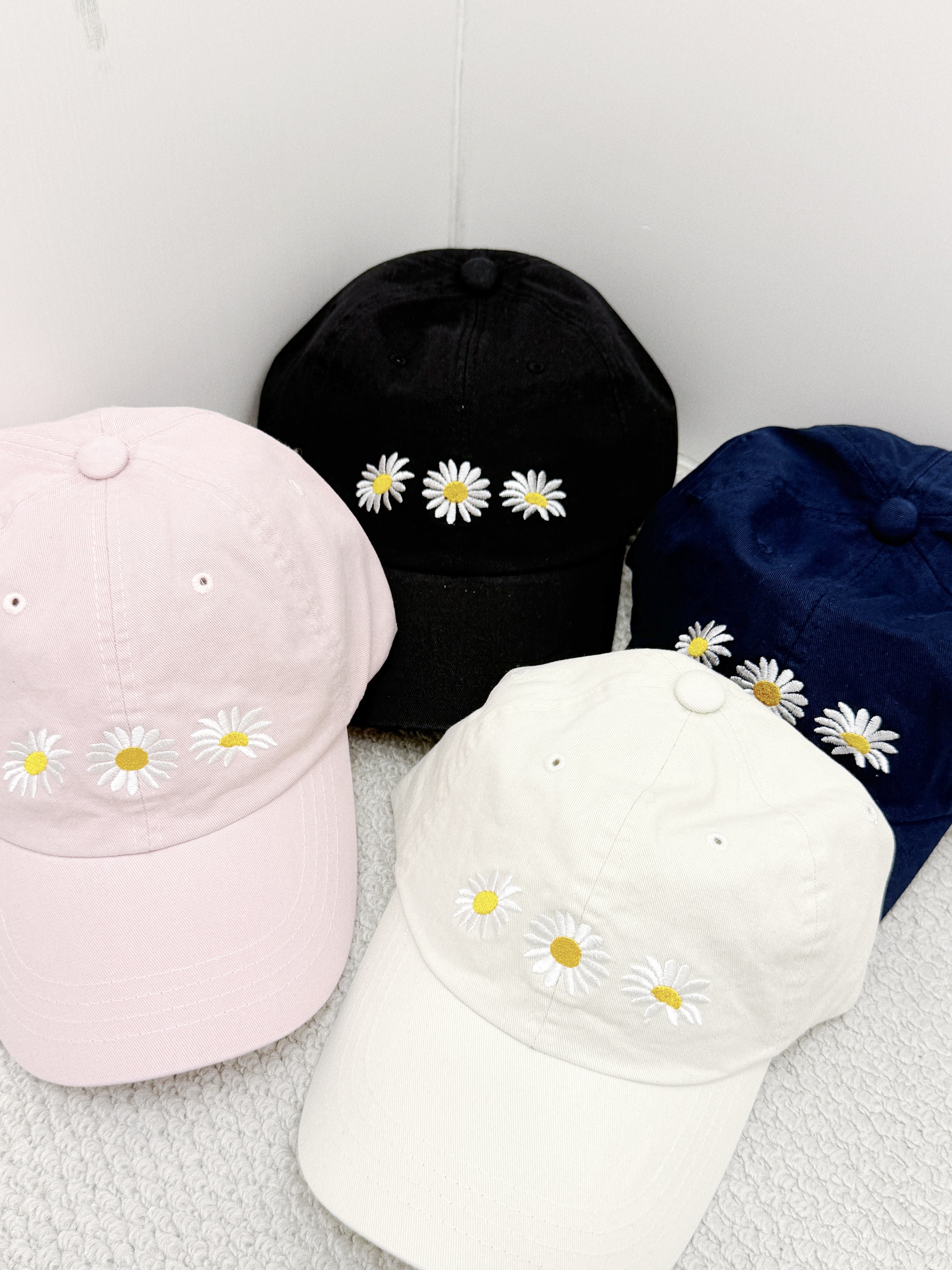 A0342｜夏日4色入❁✿❀ 3小刺繡雛菊CAP帽