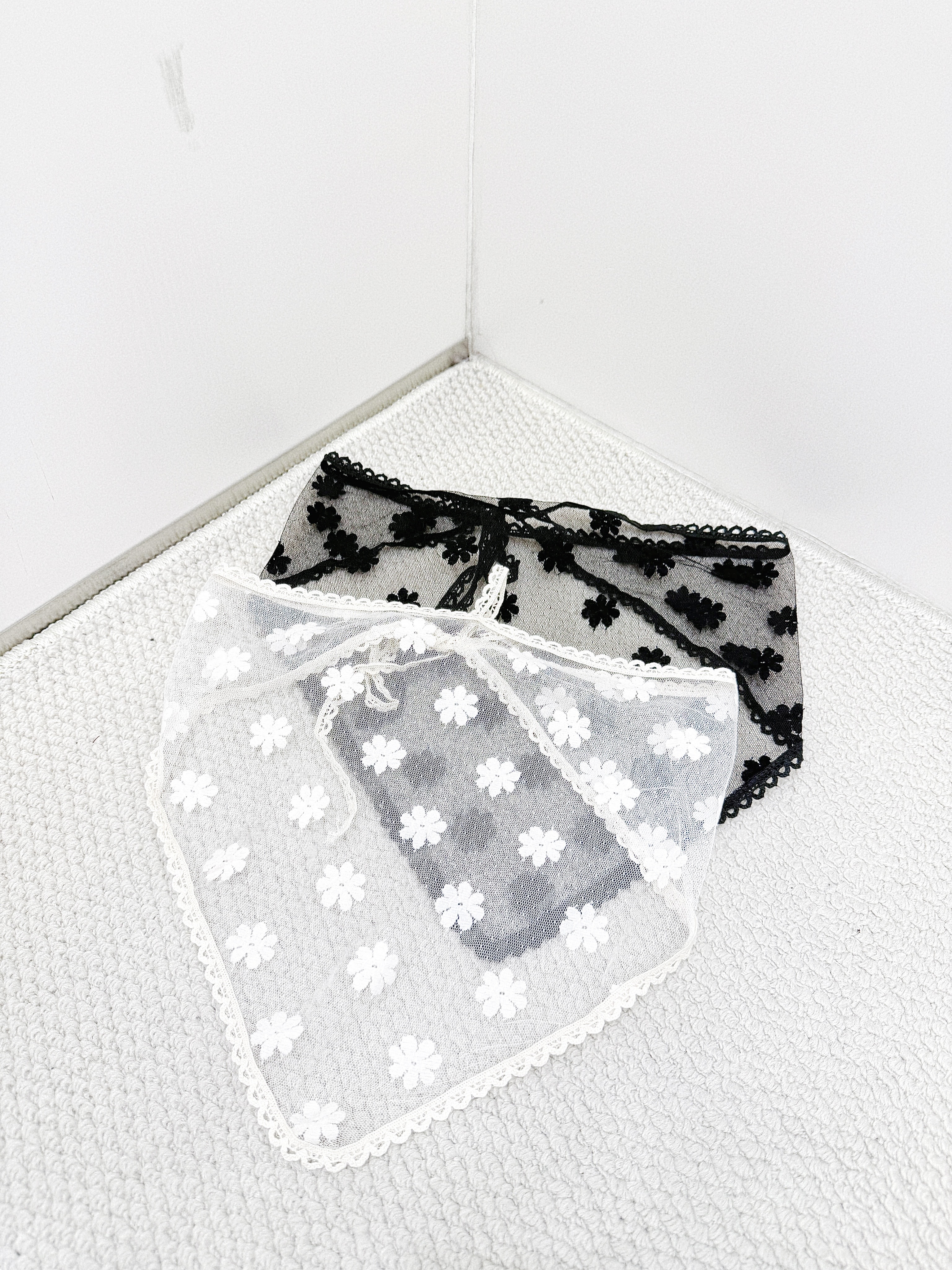 A0352｜秘密花園°❀⋆.ೃ࿔*:･ 立體刺繡小花透視頭巾