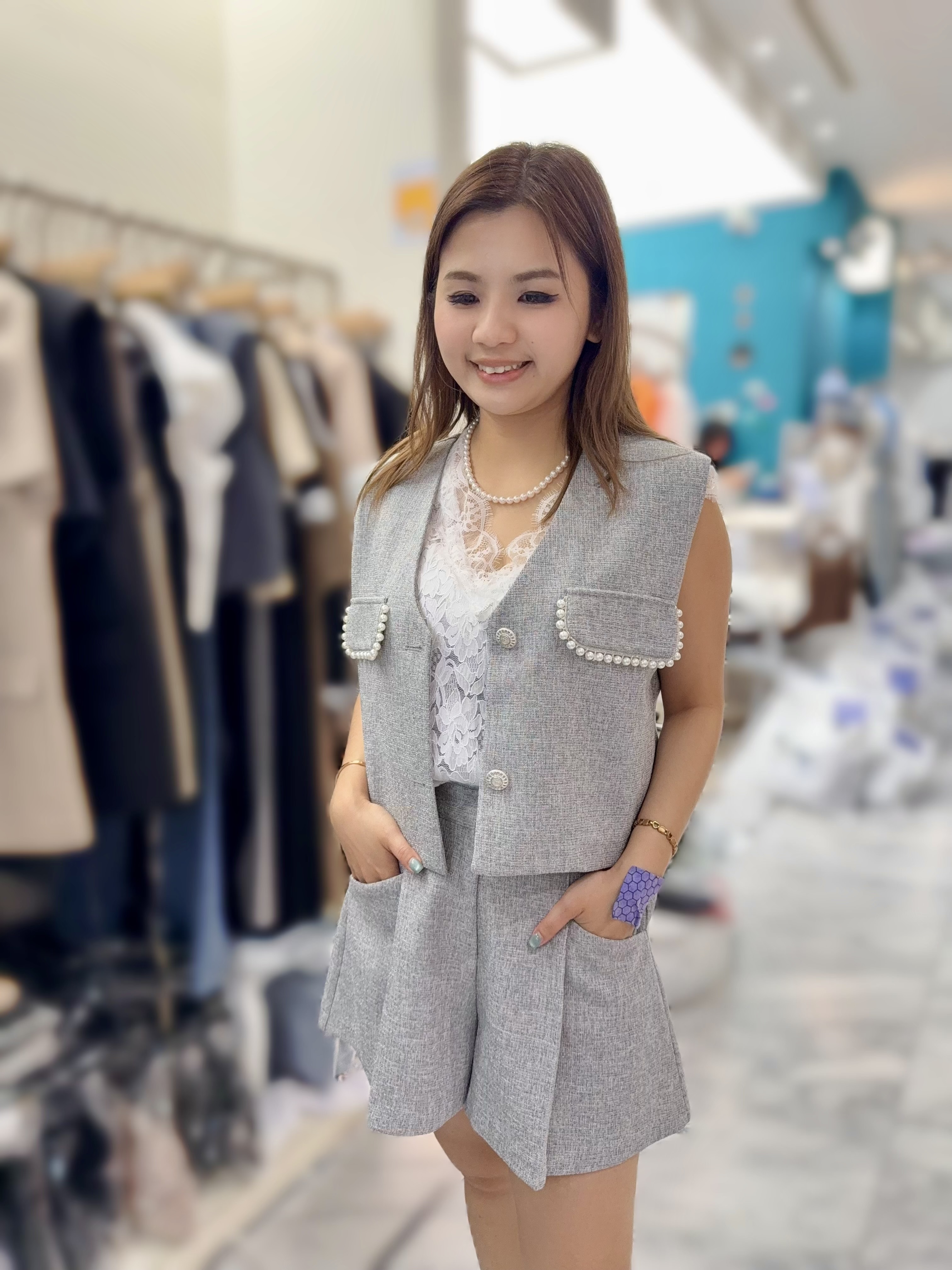 SU17 胸40   長18   $599 (一口價)