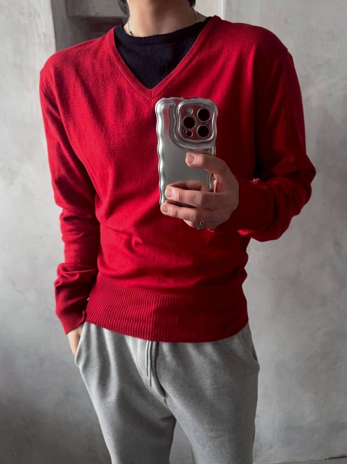 V領疊層撞色針織衫