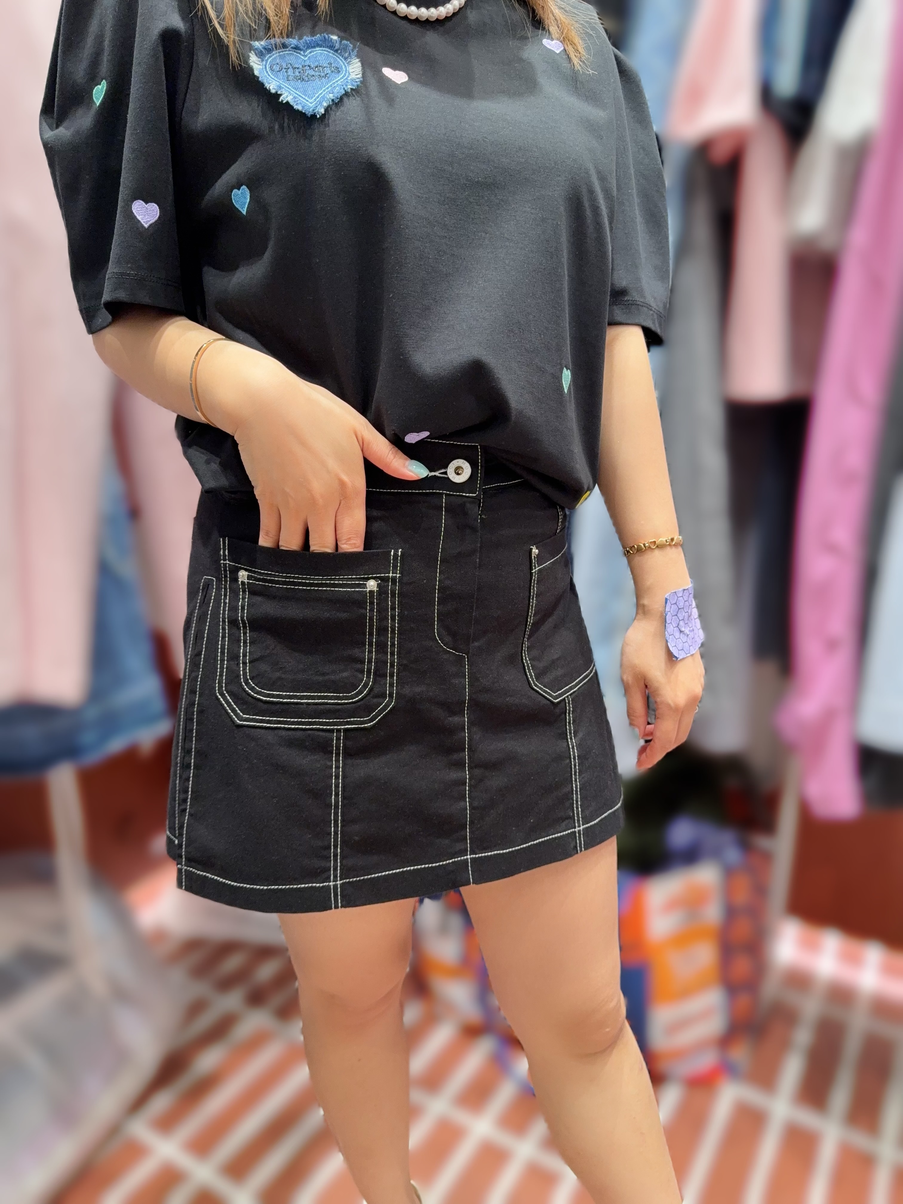 IL28   褲 S:腰24 -30    HIP36 -41  長14   /M:腰25.5 -31.5   HIP37.5 -42.5      長14    /L:腰27 -33    HIP39-44    長14    $429 (一口價)