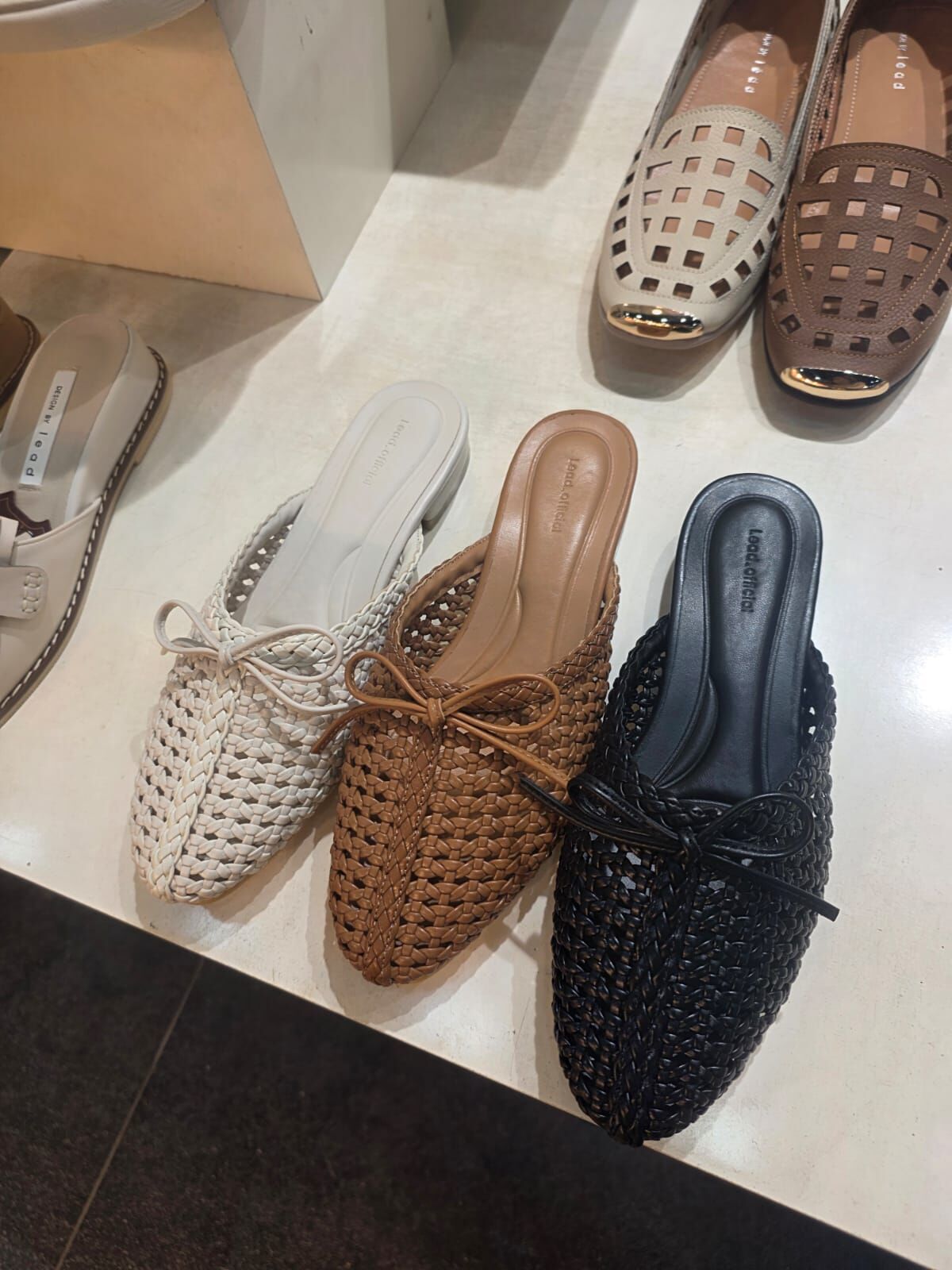 SH6113 真皮藤編蝴蝶結平底拖鞋 *買大一碼*