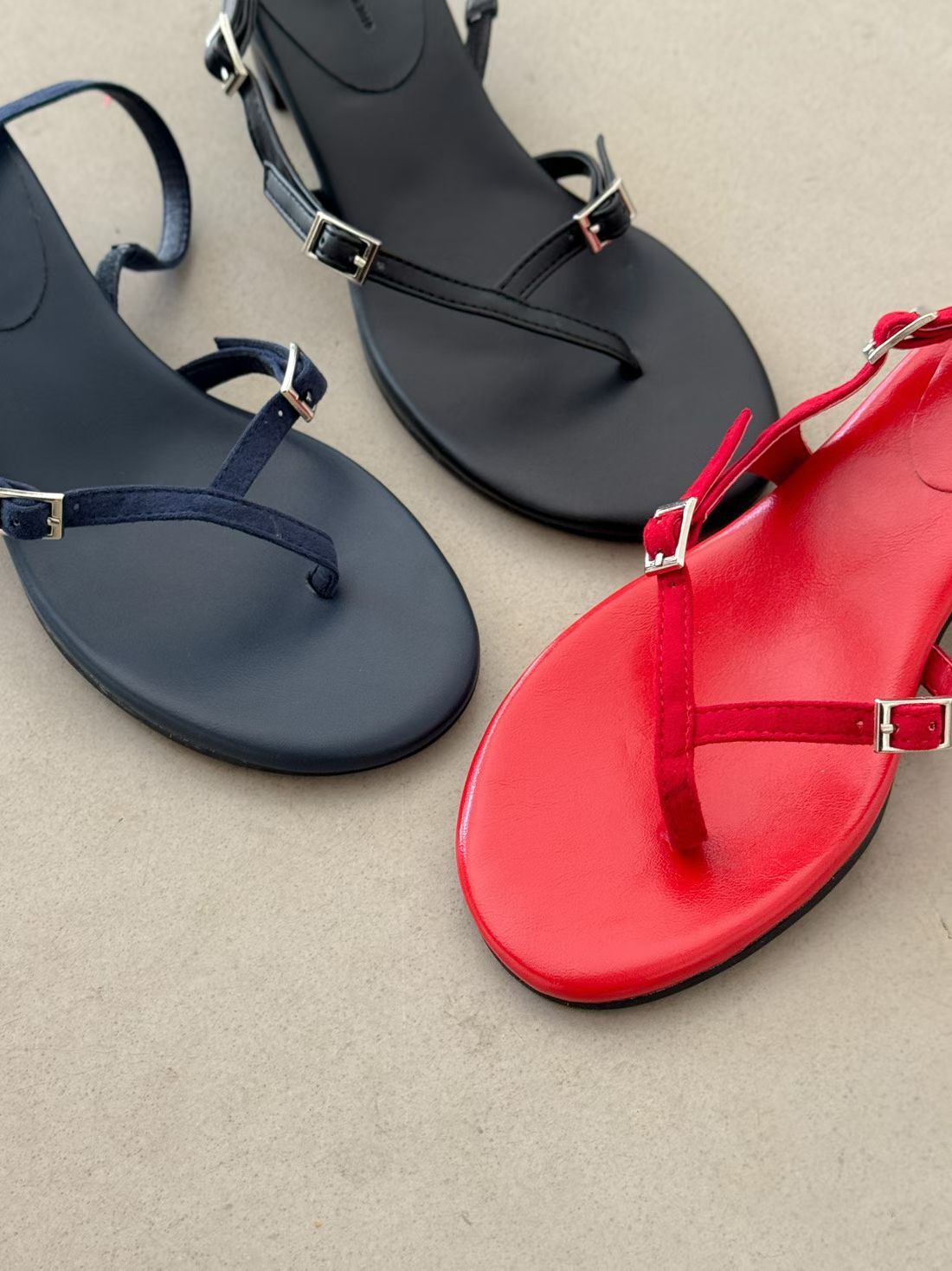 SH6114 幼皮帶扣粗跟涼鞋 *買大一碼*