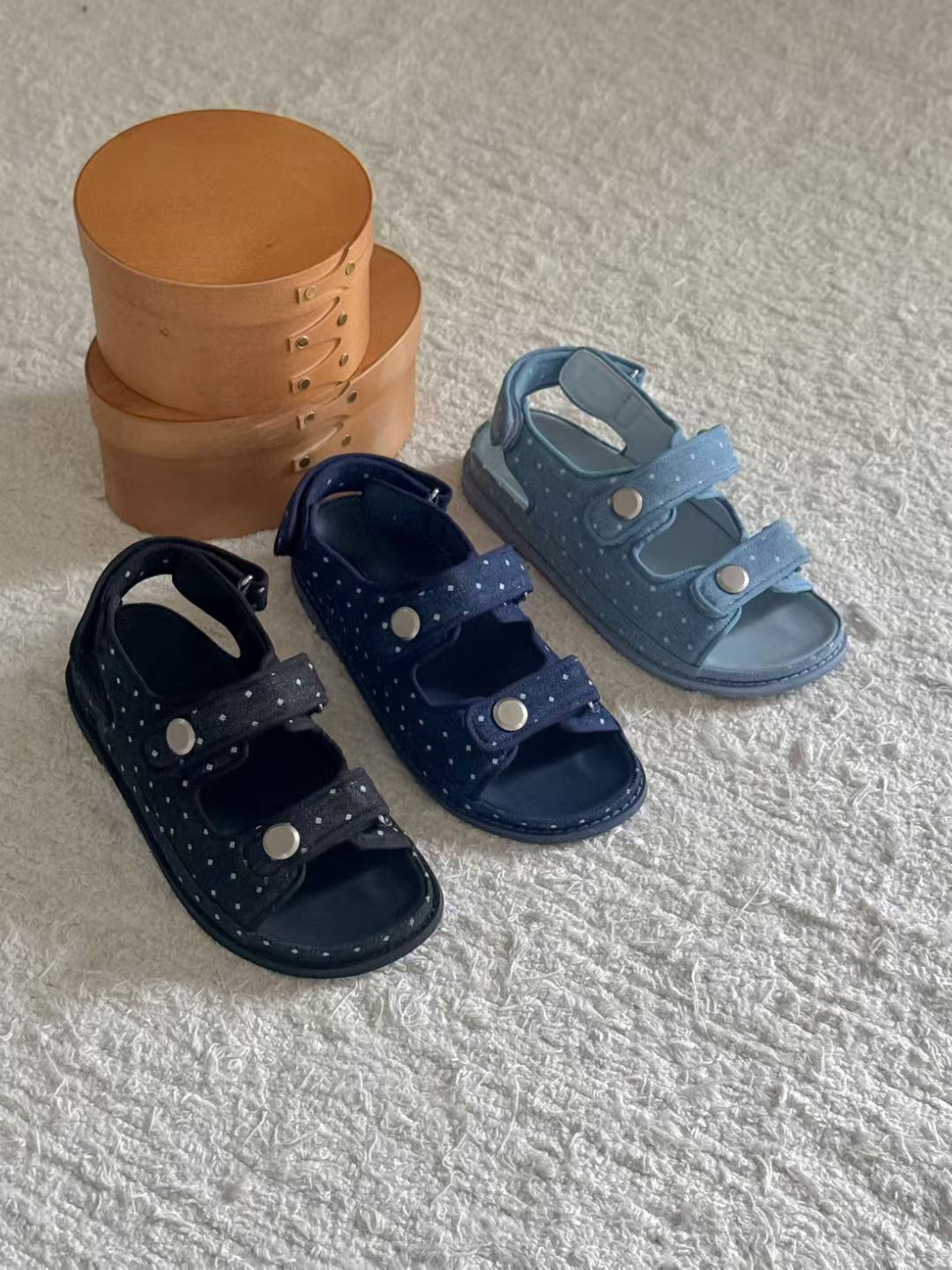 SH6116 可愛波點涼鞋 *足碼*