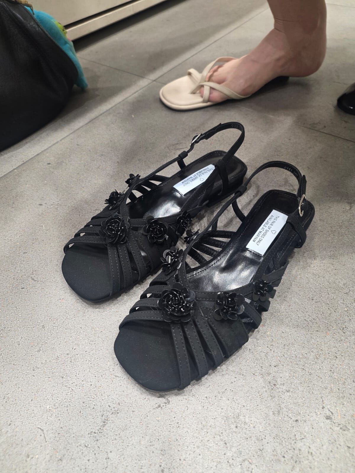 SH6123 珠片花花魚嘴涼鞋 *買大一碼*