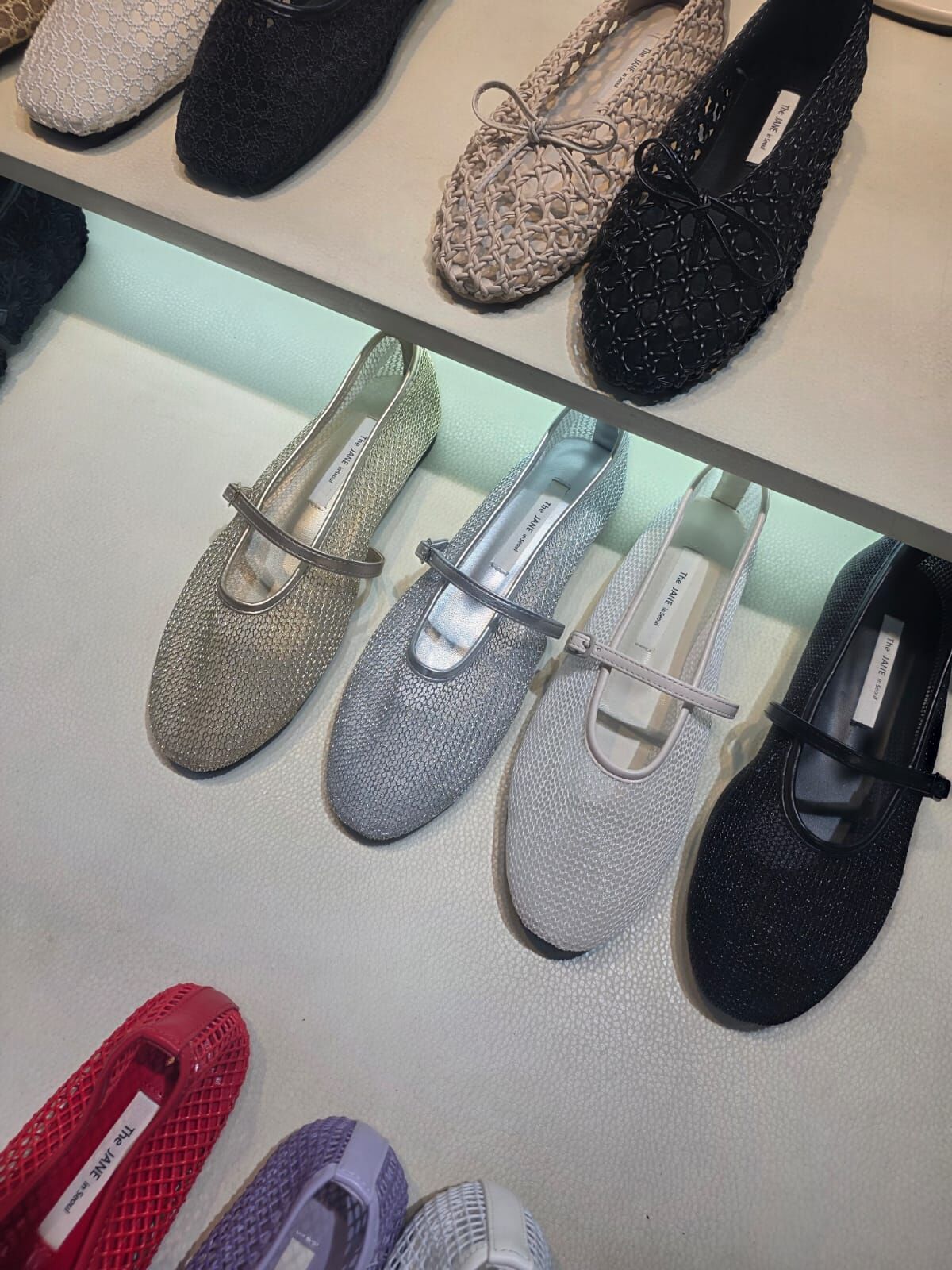 SH6125 亮線網編娃娃鞋 *買大一碼*