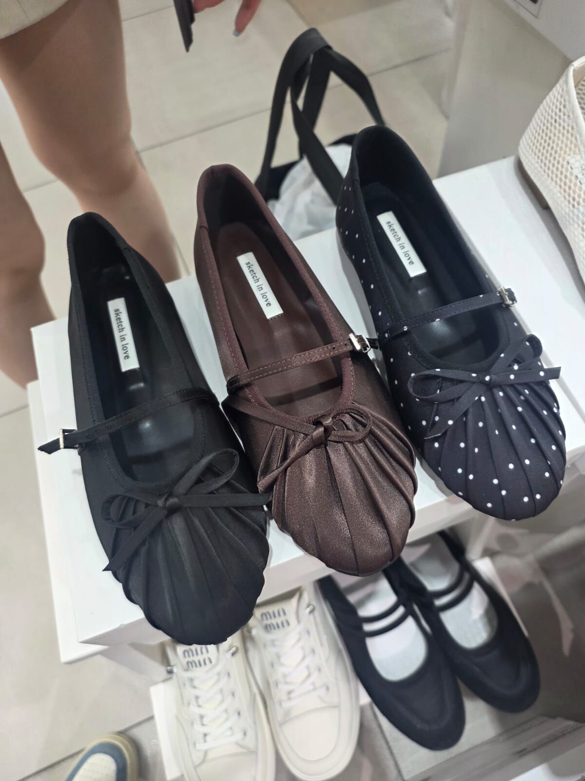 SH6126 緞面打摺娃娃鞋 *買大一碼*