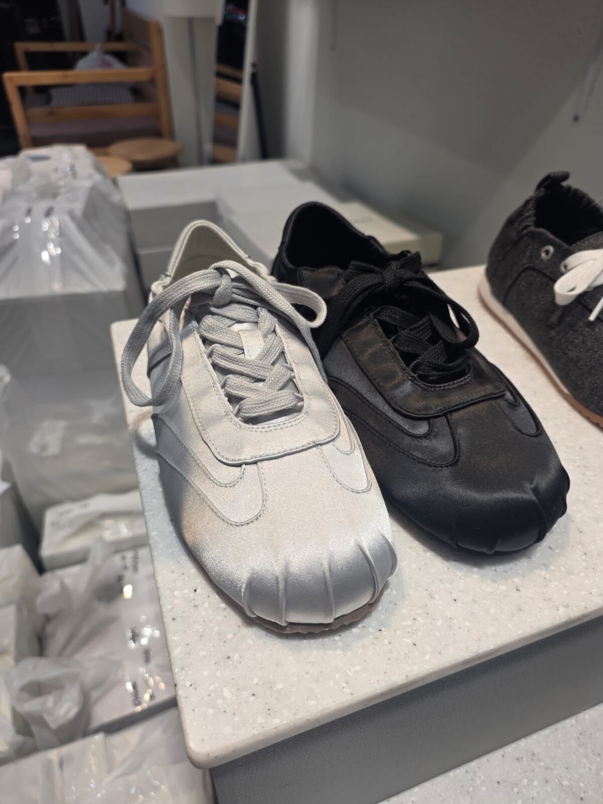 SH6130 miu款緞面波鞋 *足碼*