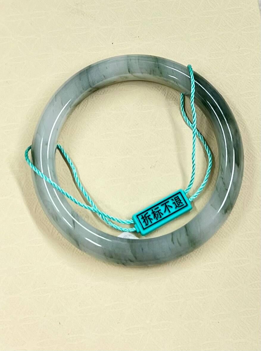 [S] GEMZ & CO YDY JADEITE BANGLE WITH CERTIFICATE, C68 (C68)