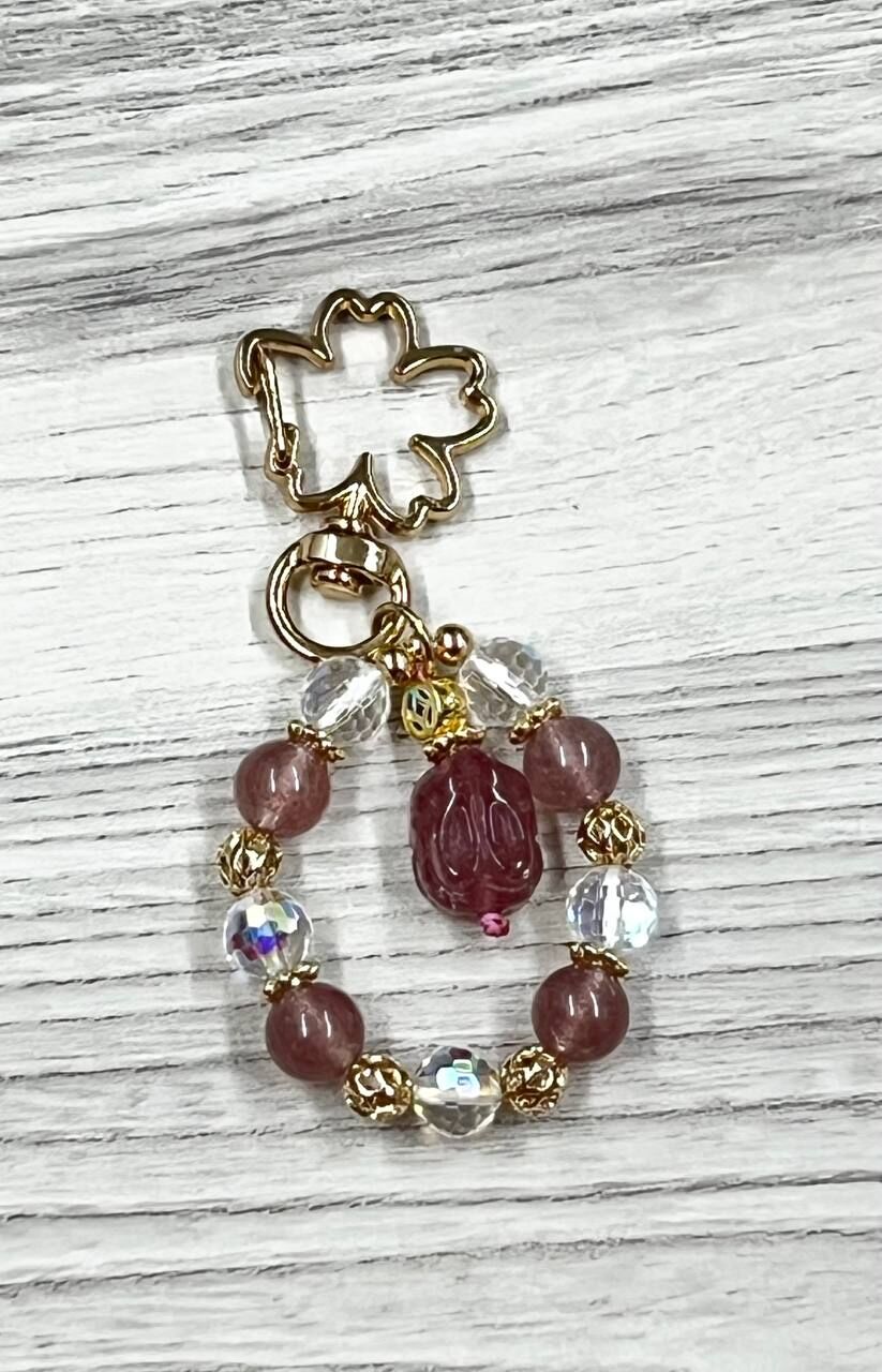 [S] GEMZ & CO ZBB STRAWBERRY QUARTZ BUNNY BAG CHARM, C75 (C75)
