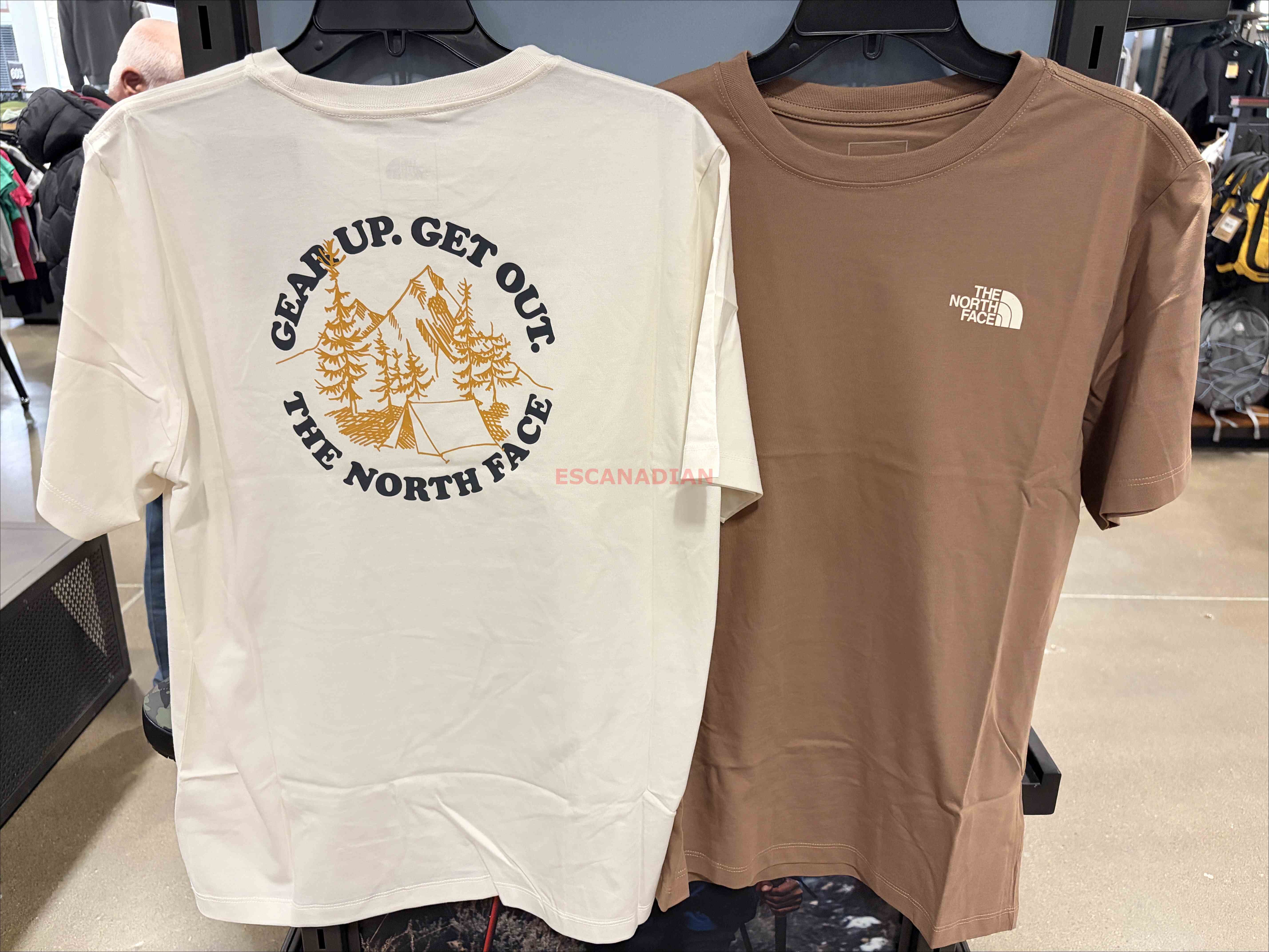 THE NORTH FACE 男大人 Gear Up露營 正反圖案 短TEE (2色)