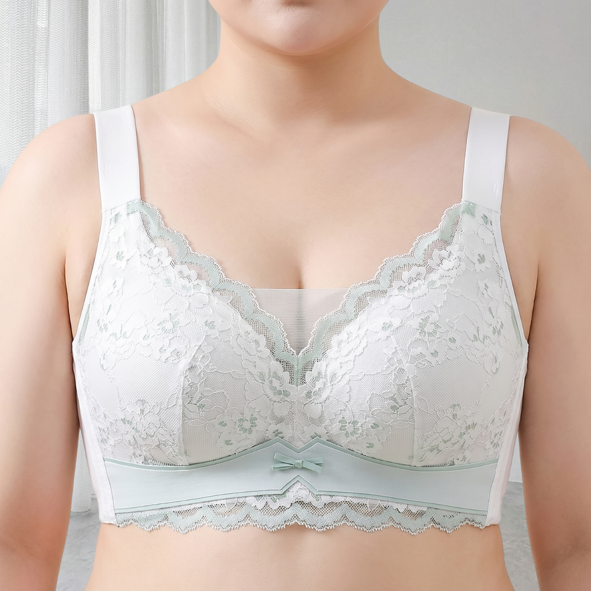 【櫻落微光】精緻刺繡蕾絲包覆大罩杯內衣(單內衣)