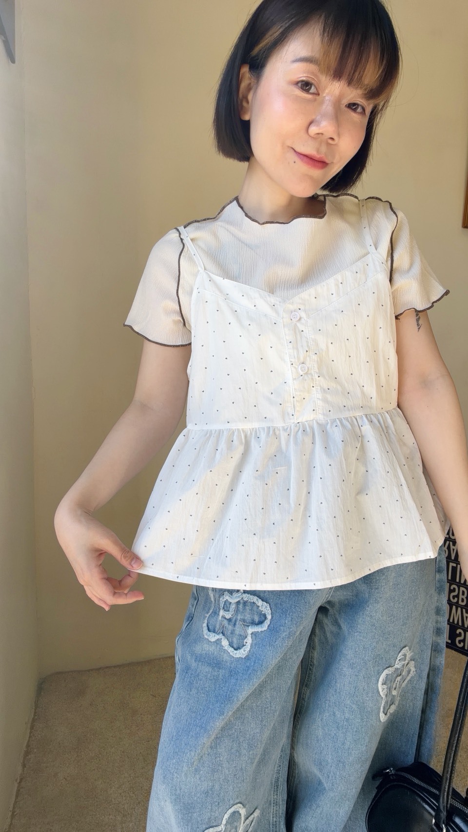 簡約百搭木耳滾邊上衣