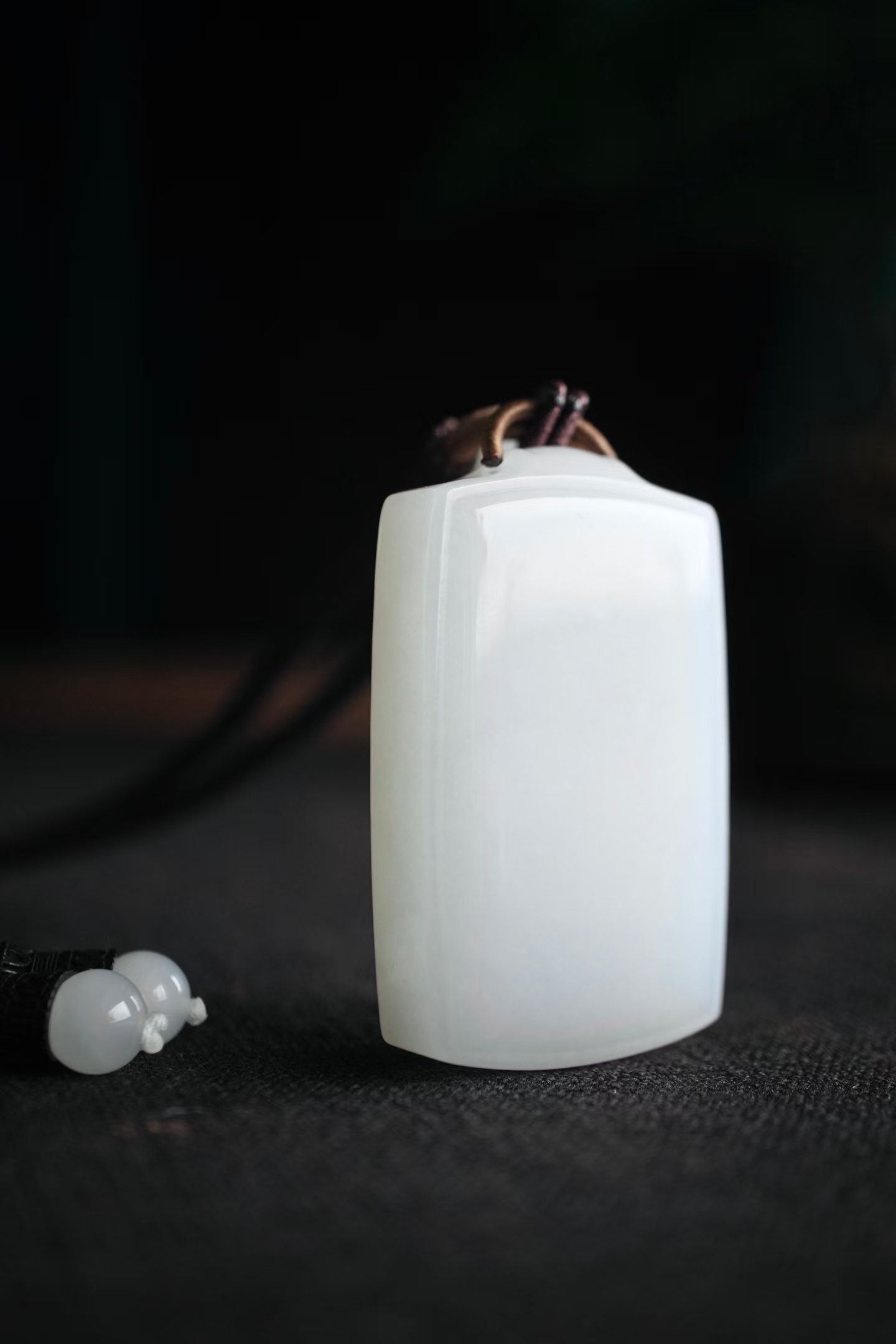 和田玉羊脂玉平安無事牌掛件,天然和田玉軟玉