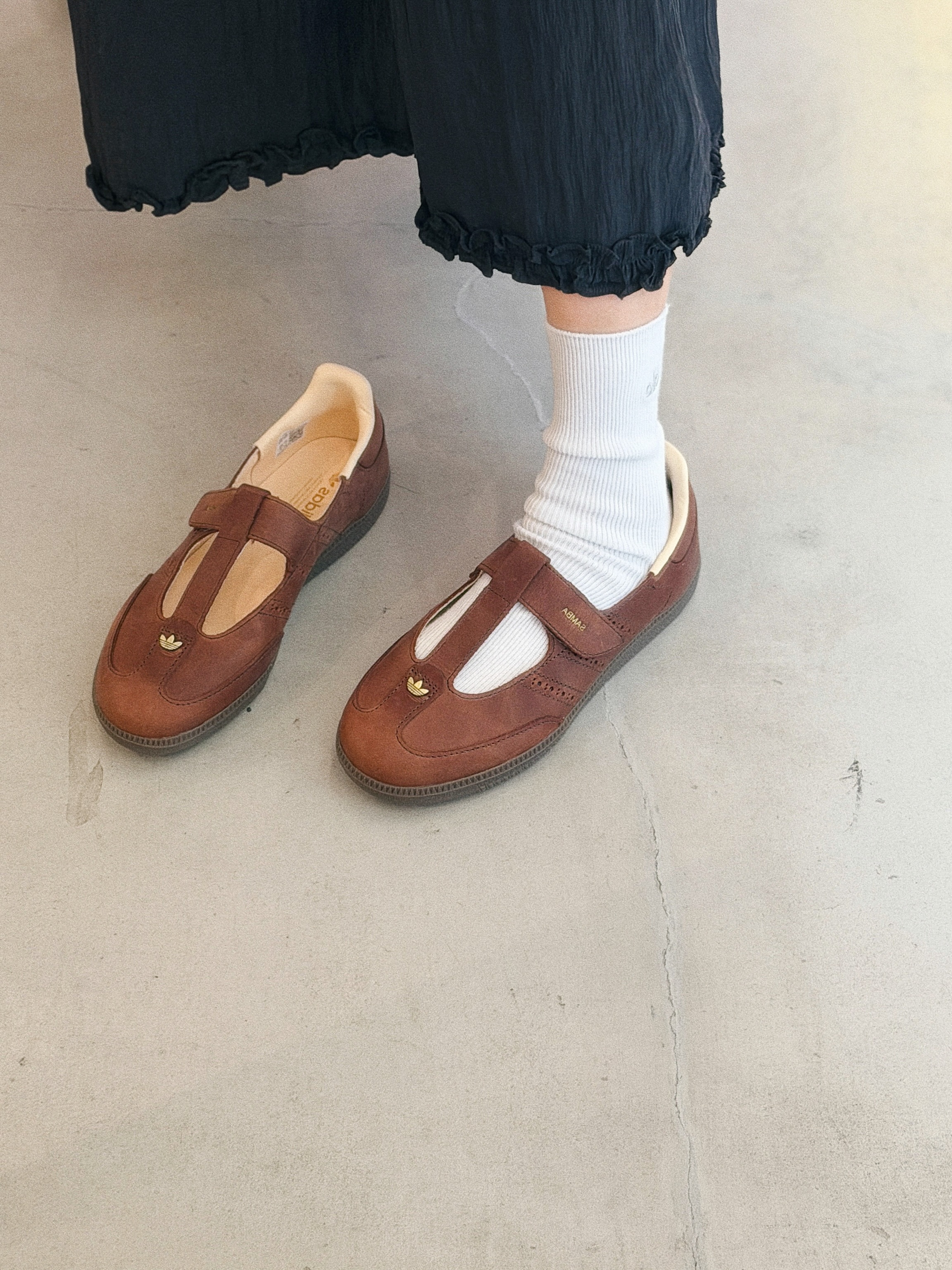 Adidas Originals Samba Jane 日本新款 牛皮系列 咖啡棕 瑪莉珍鞋 HP7130